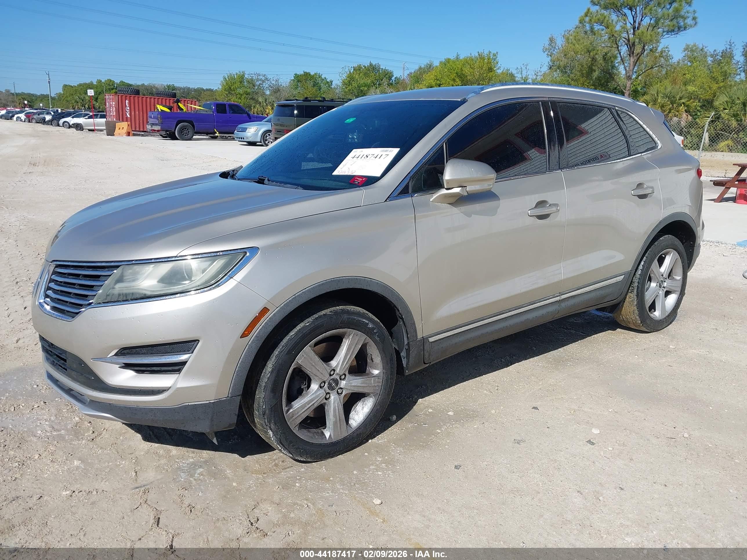 LINCOLN MKC image 2