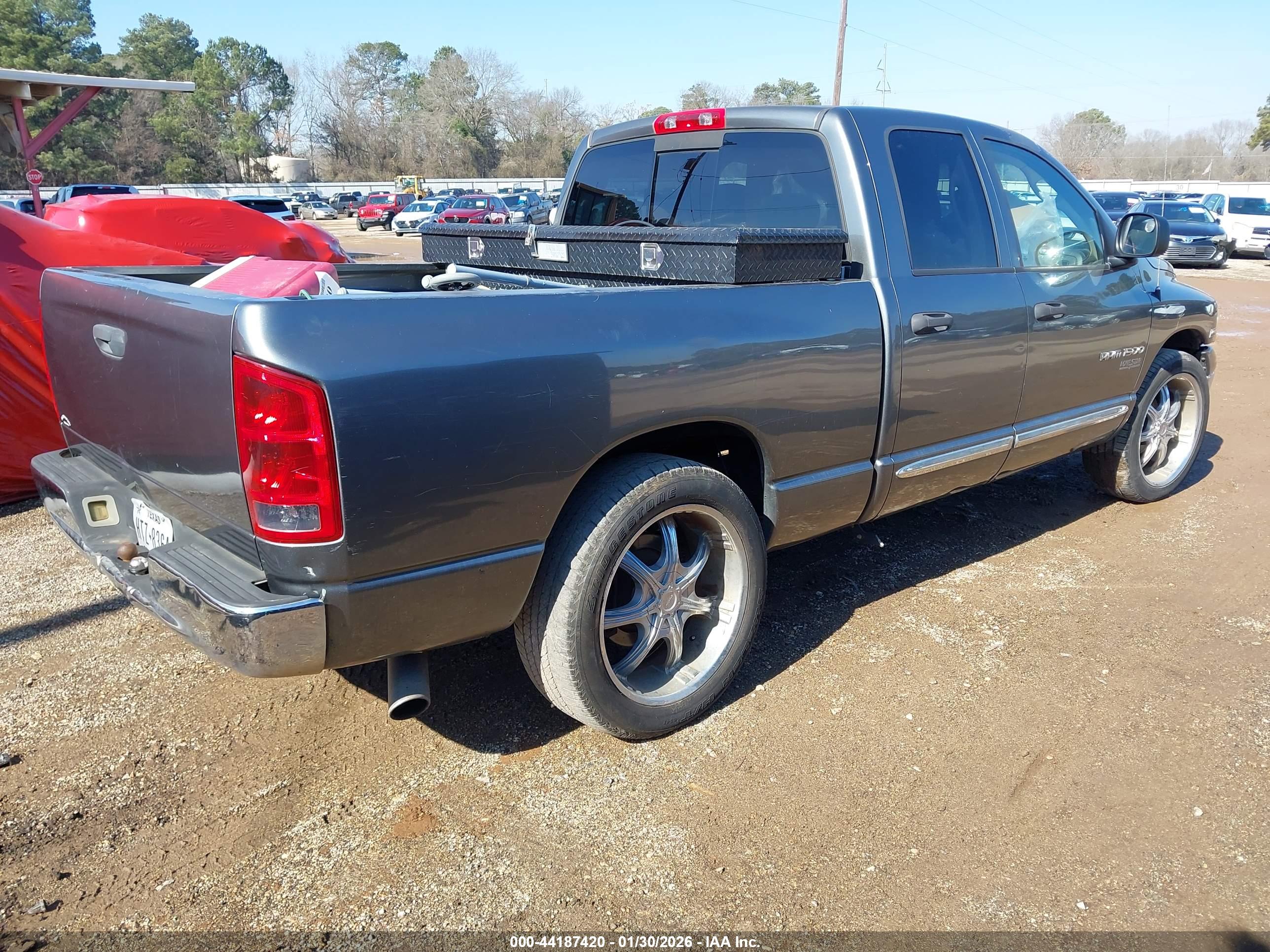 DODGE RAM image 4