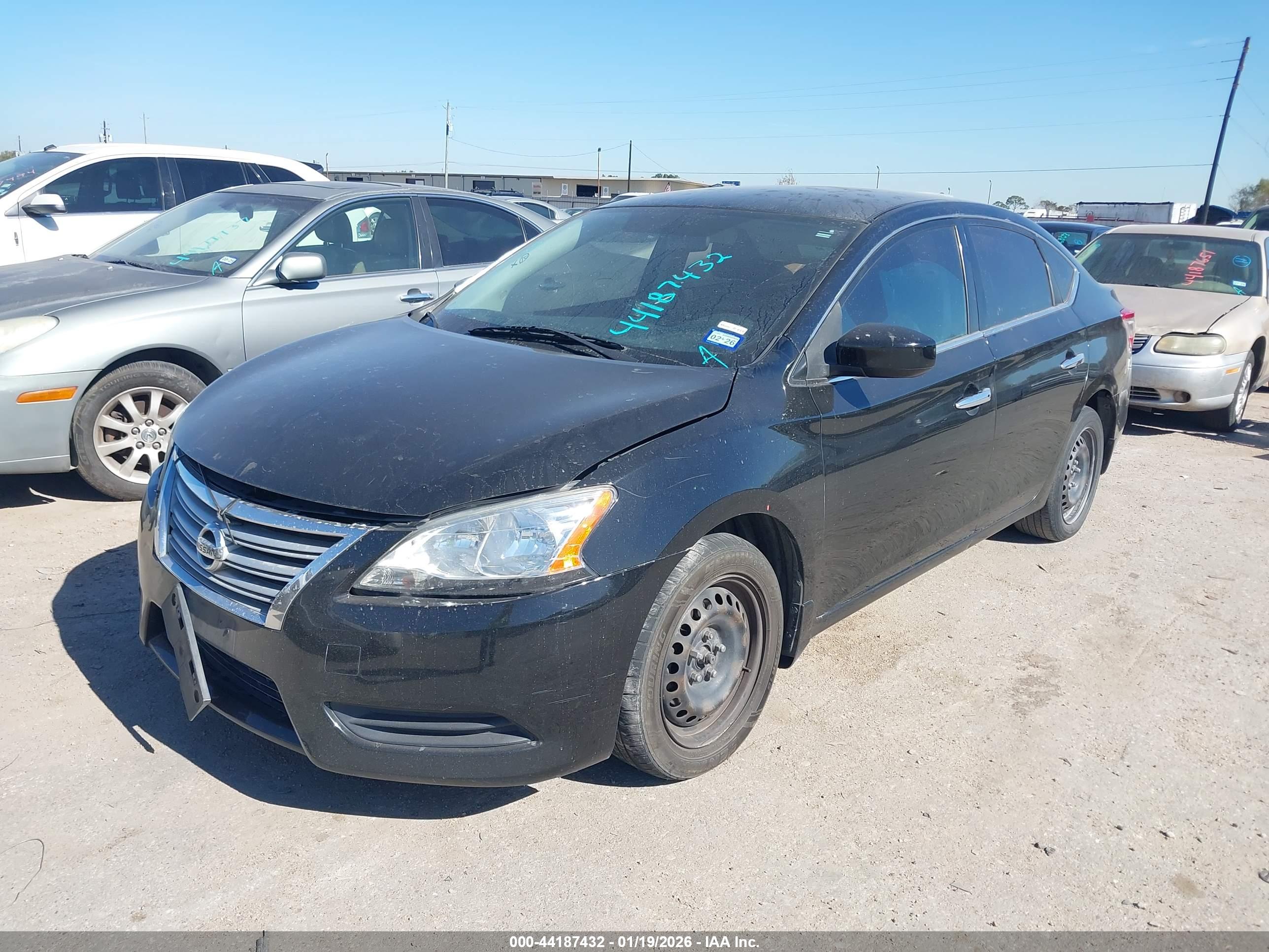 NISSAN SENTRA image 2