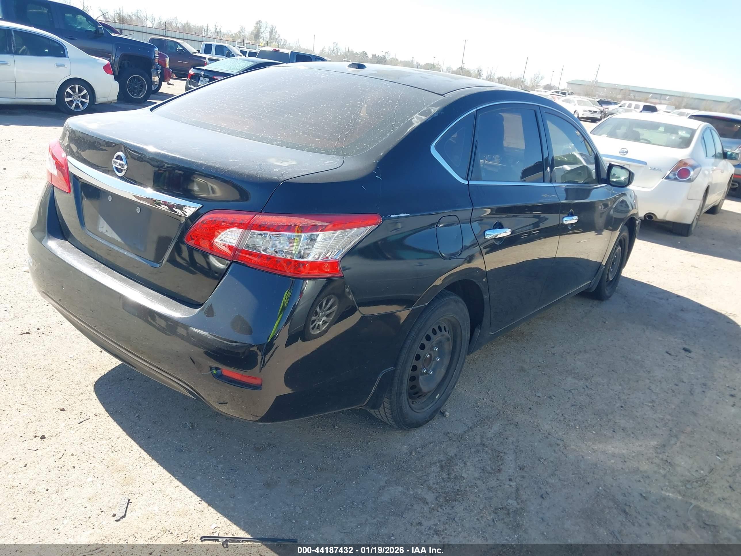 NISSAN SENTRA image 4