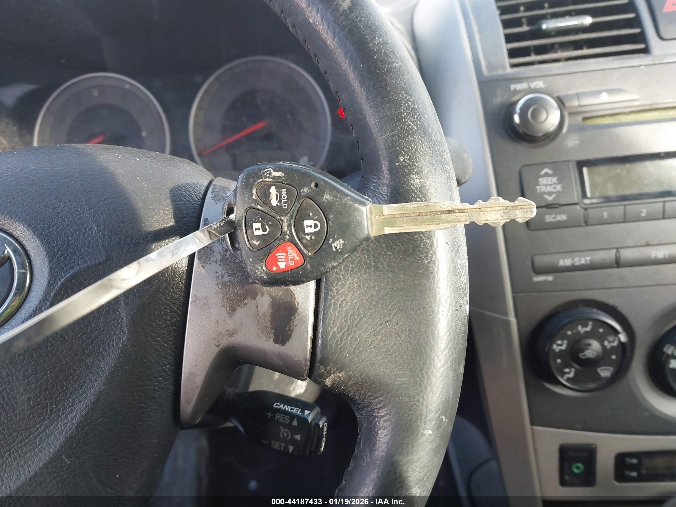 TOYOTA COROLLA image 11