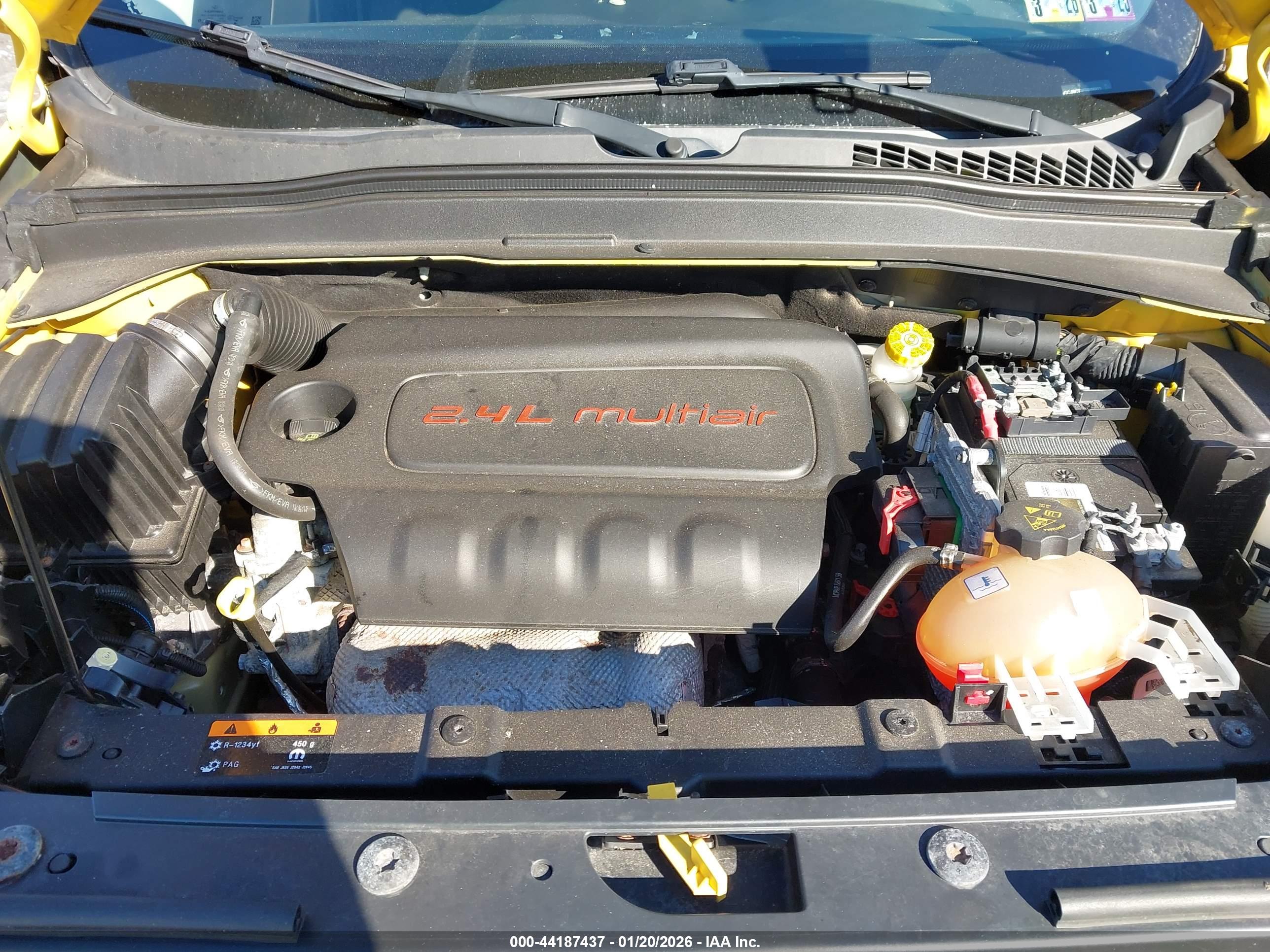 JEEP RENEGADE image 10