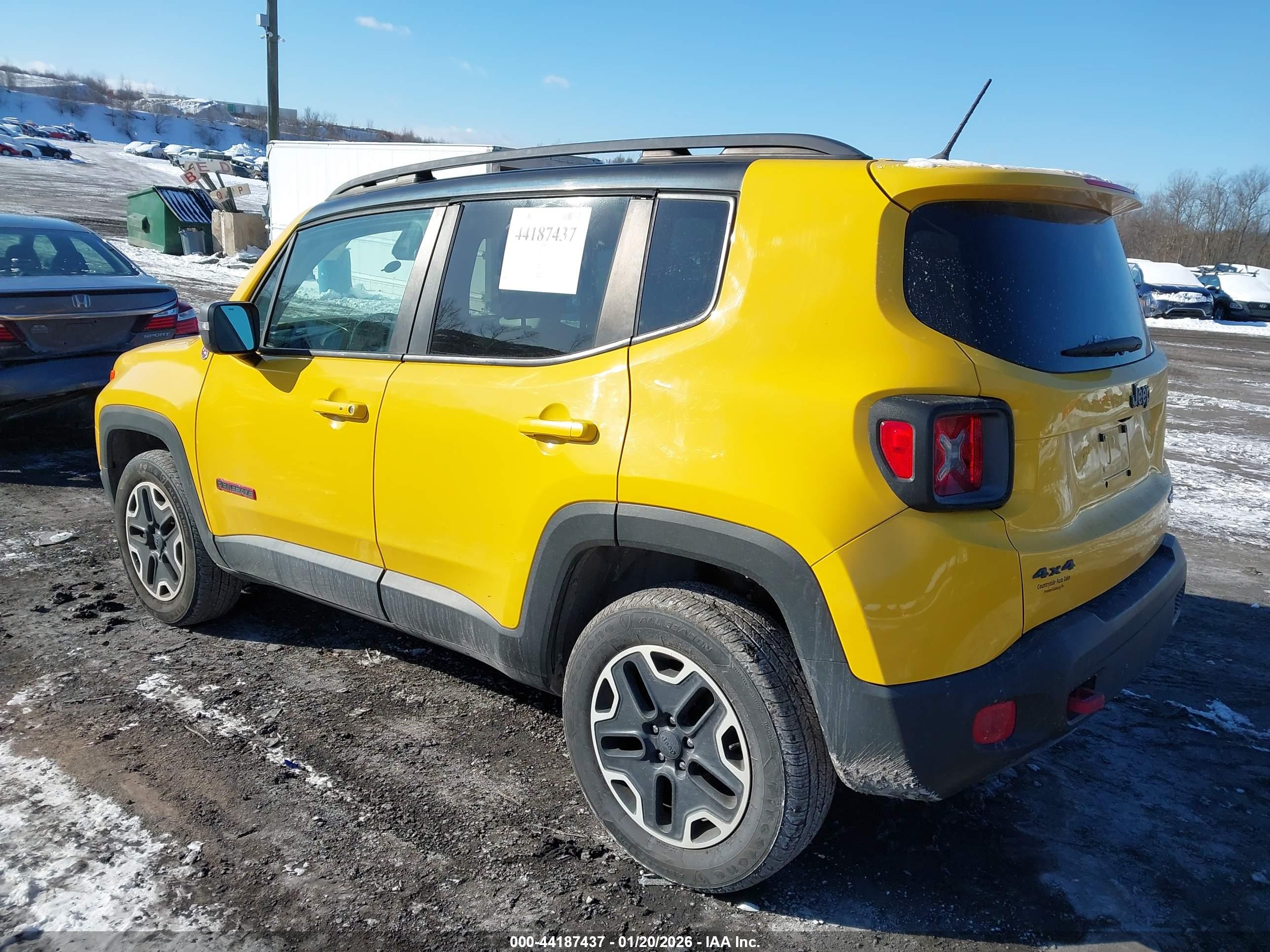 JEEP RENEGADE image 3
