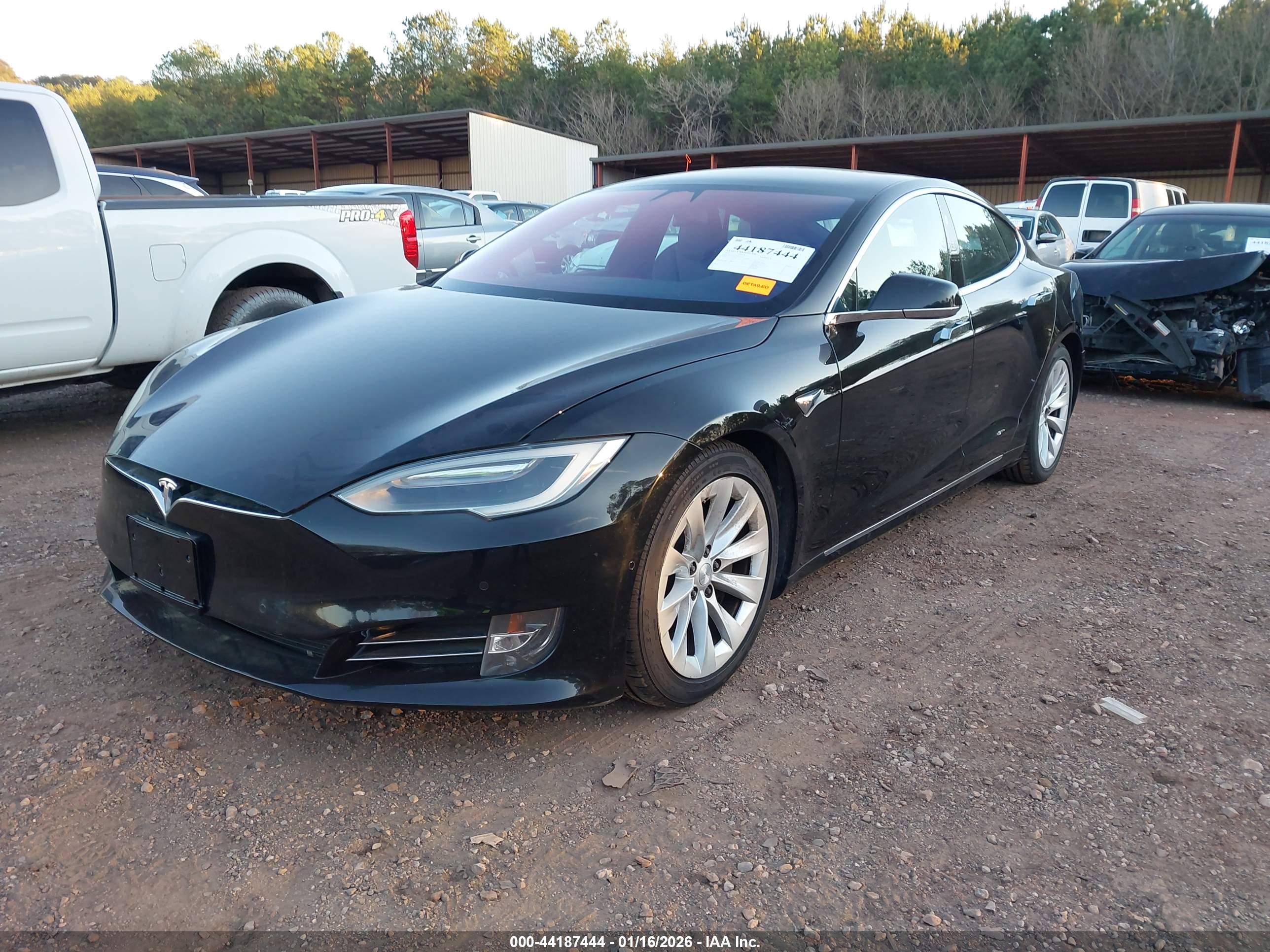 TESLA MODEL image 2
