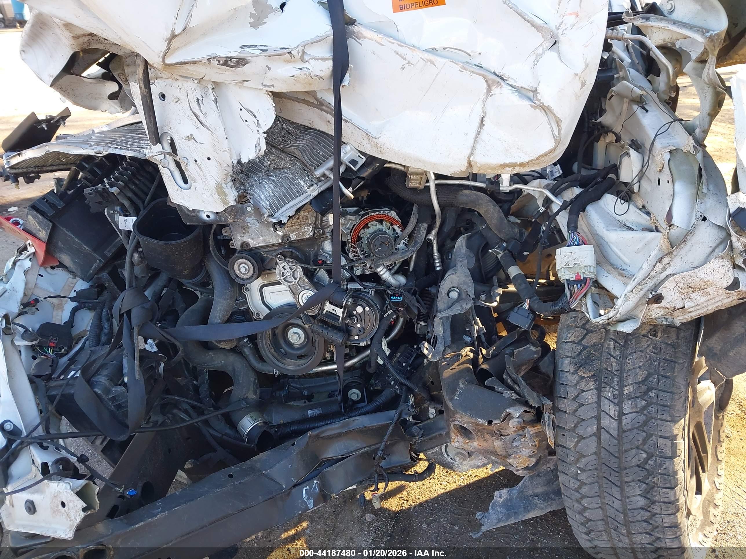 CHEVROLET COLORADO image 10