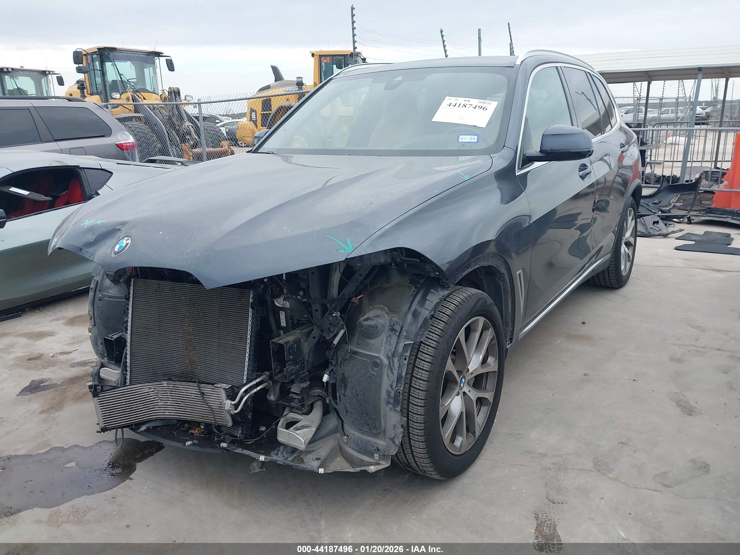 BMW X5 image 2
