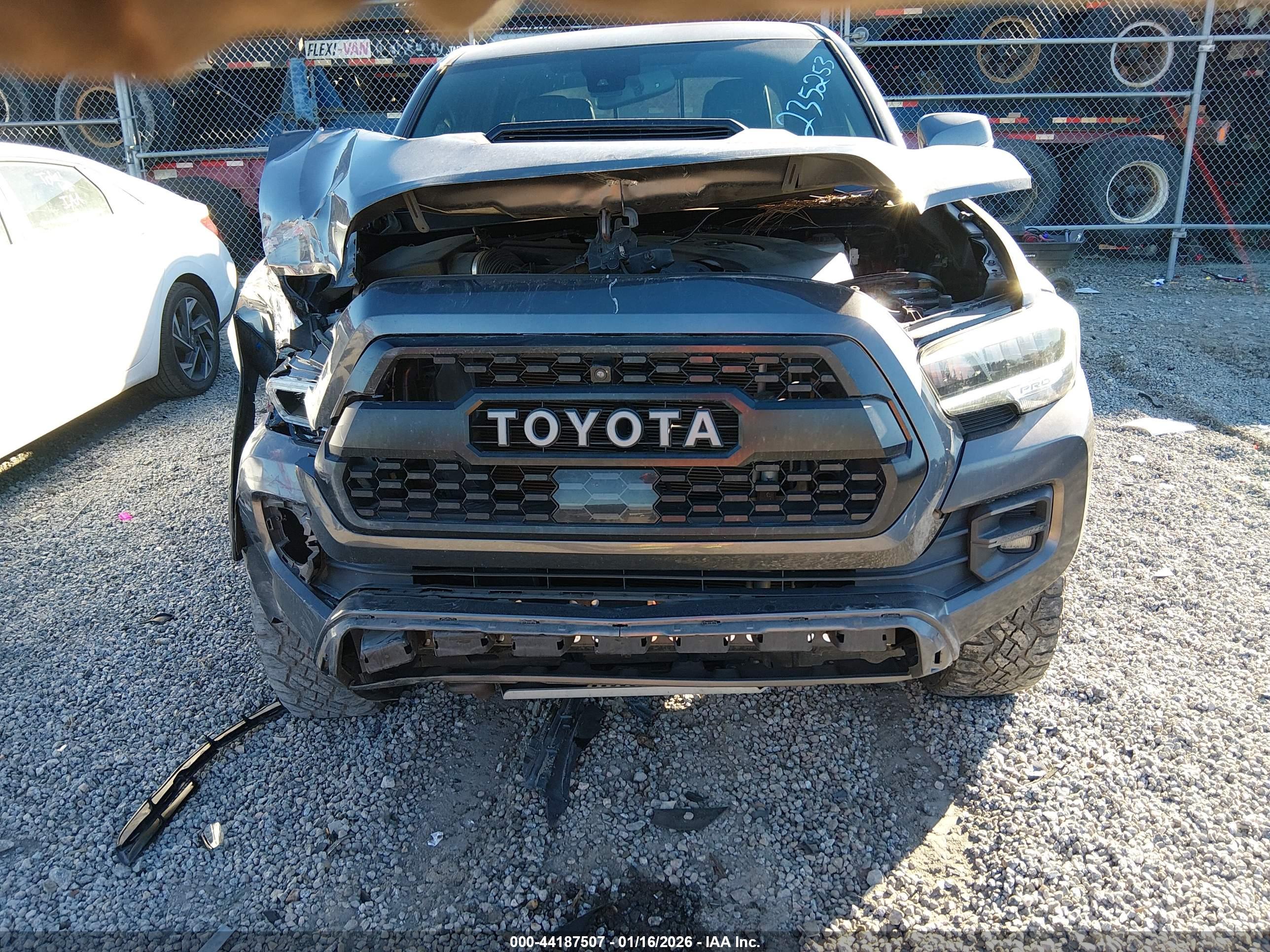 TOYOTA TACOMA image 6