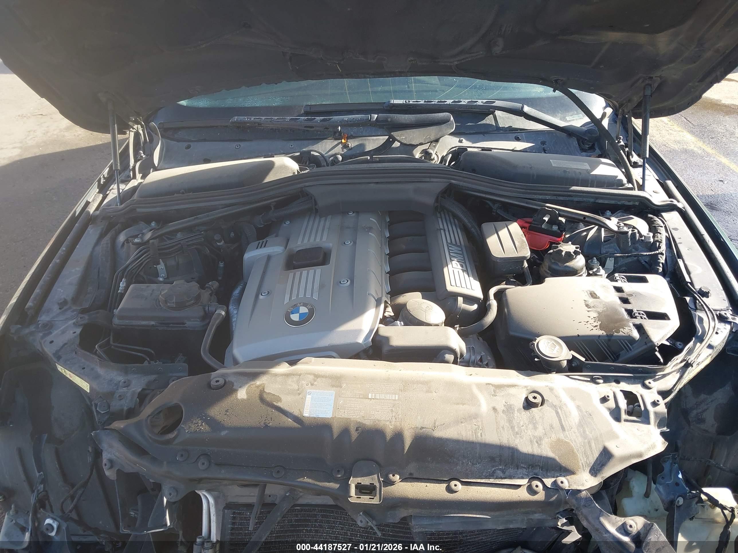BMW 530XI image 10