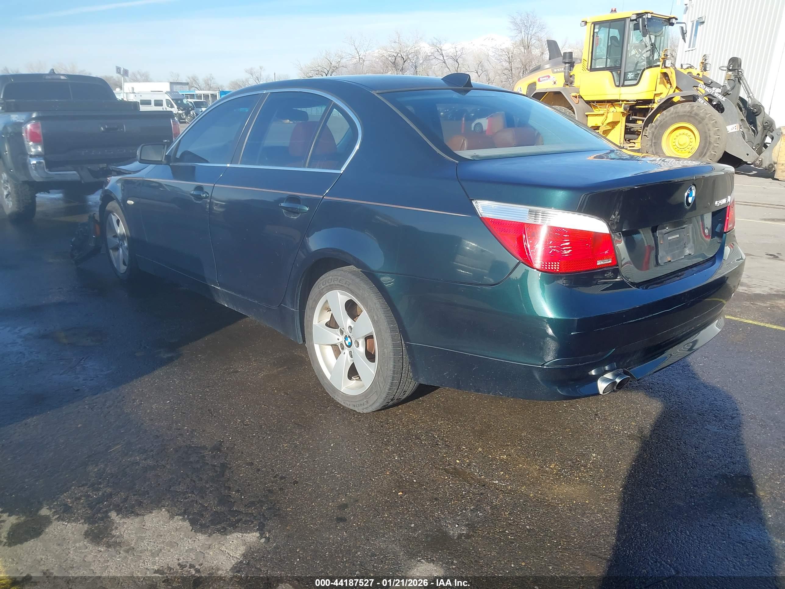 BMW 530XI image 3