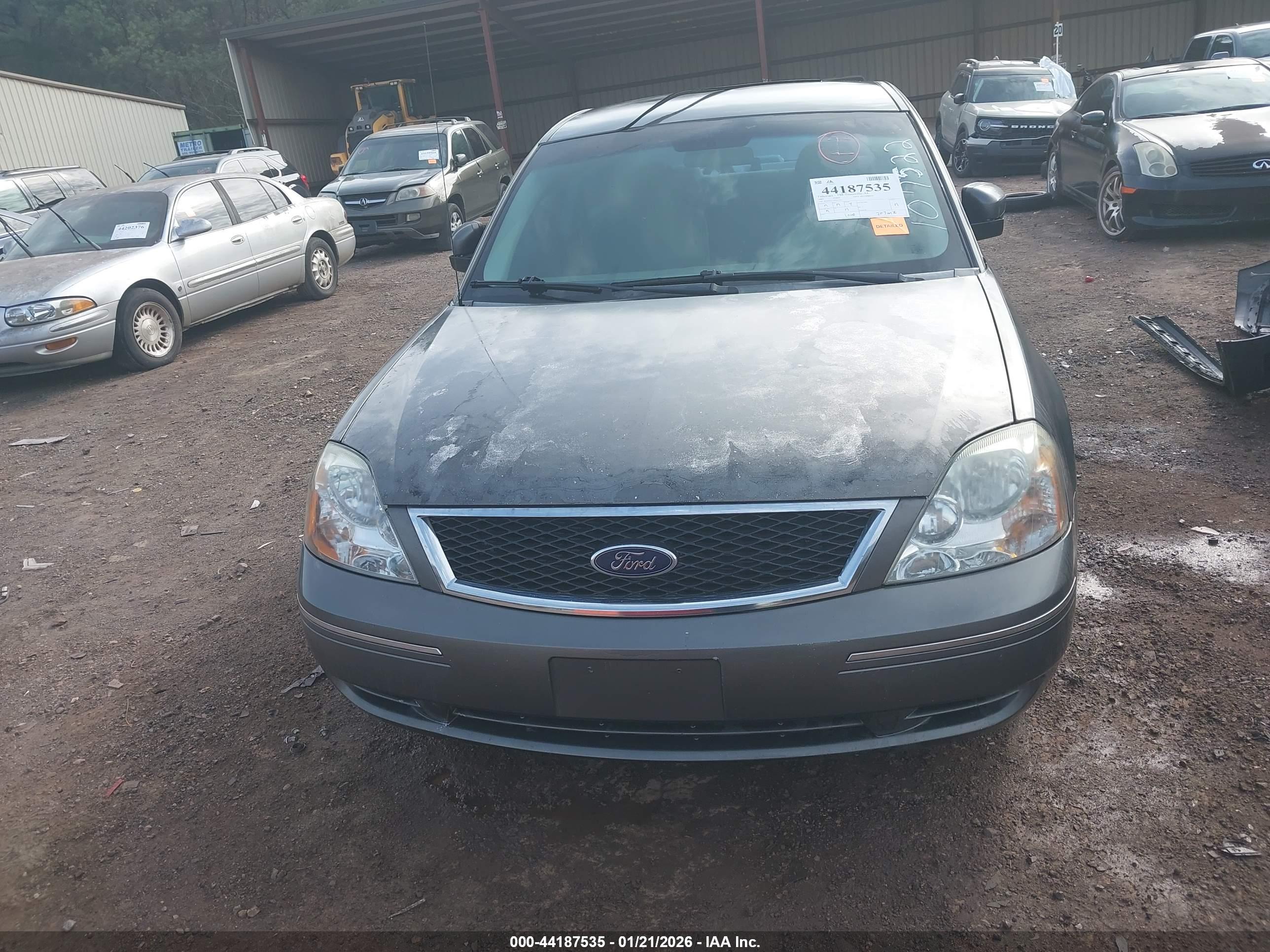 FORD FIVE image 6