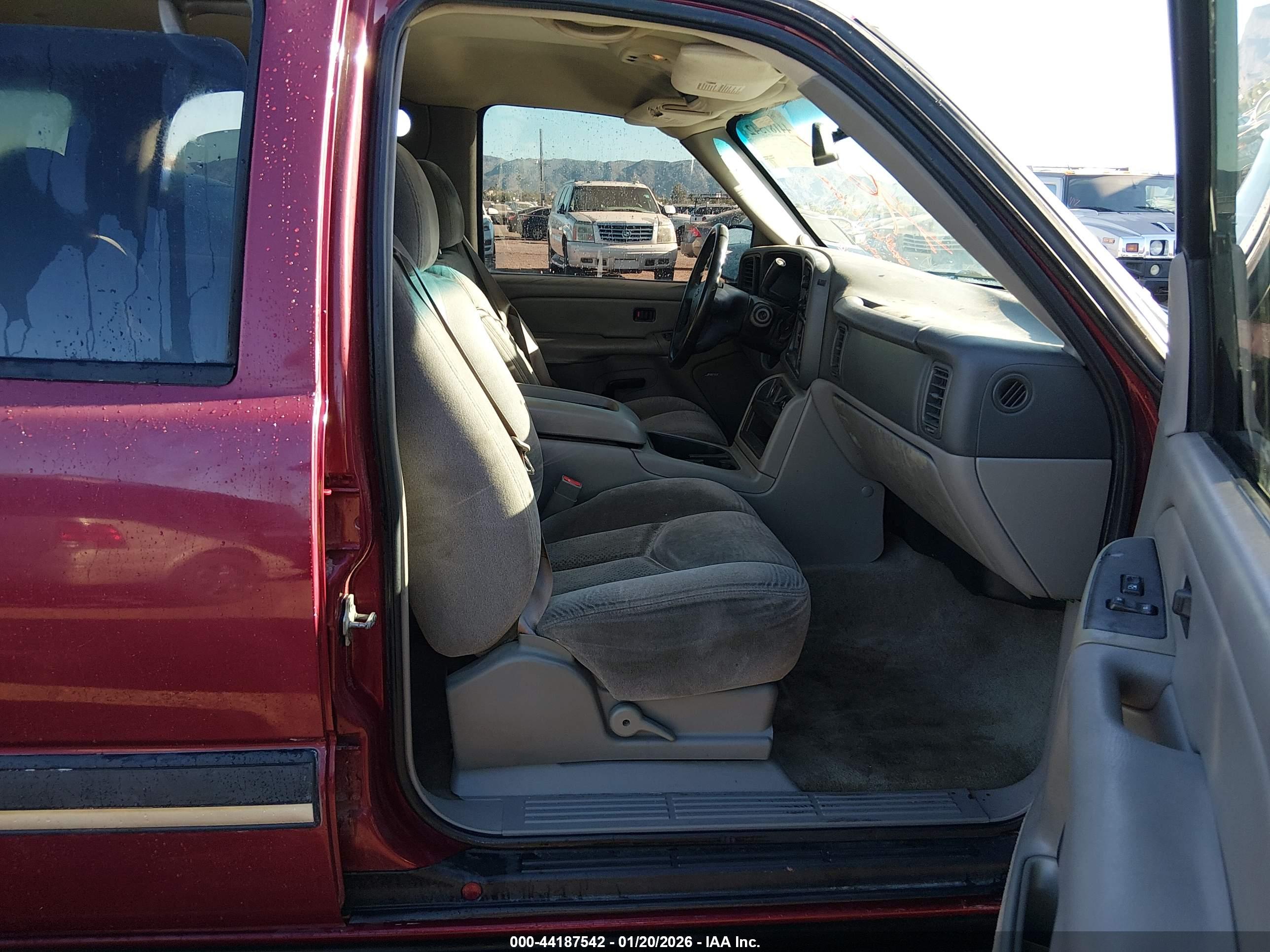 CHEVROLET TAHOE image 5