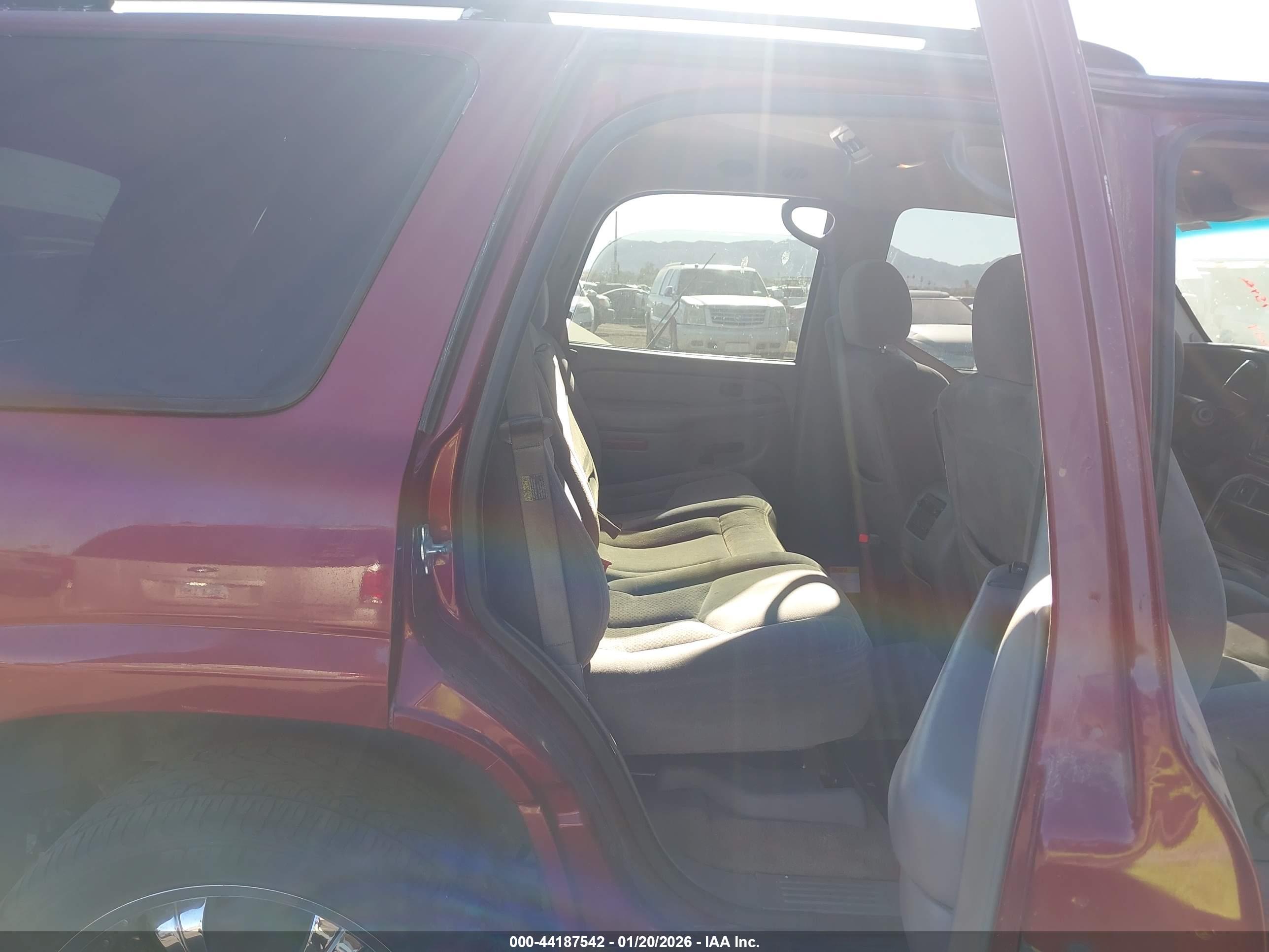 CHEVROLET TAHOE image 8