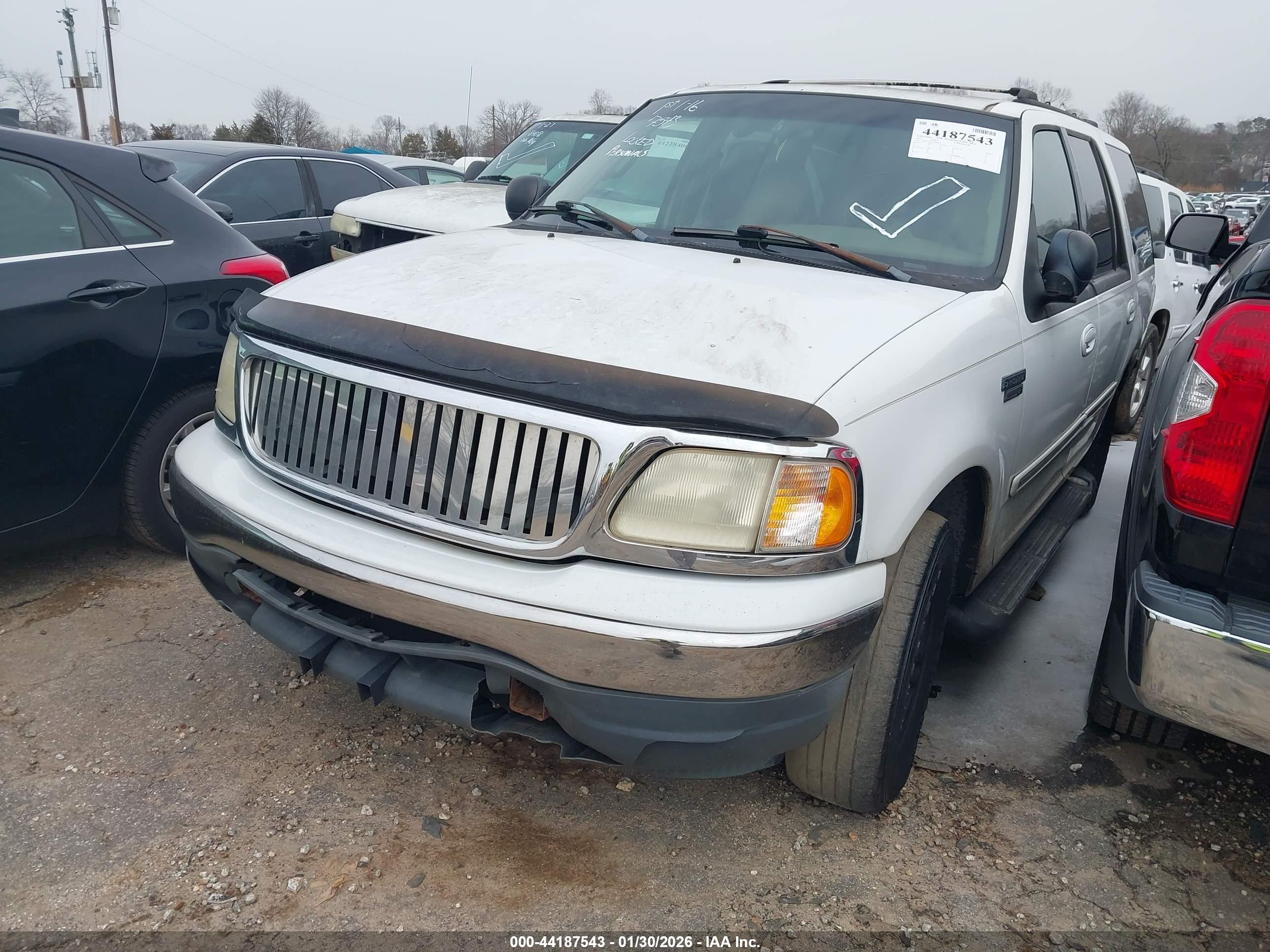 FORD EXPEDITION image 2