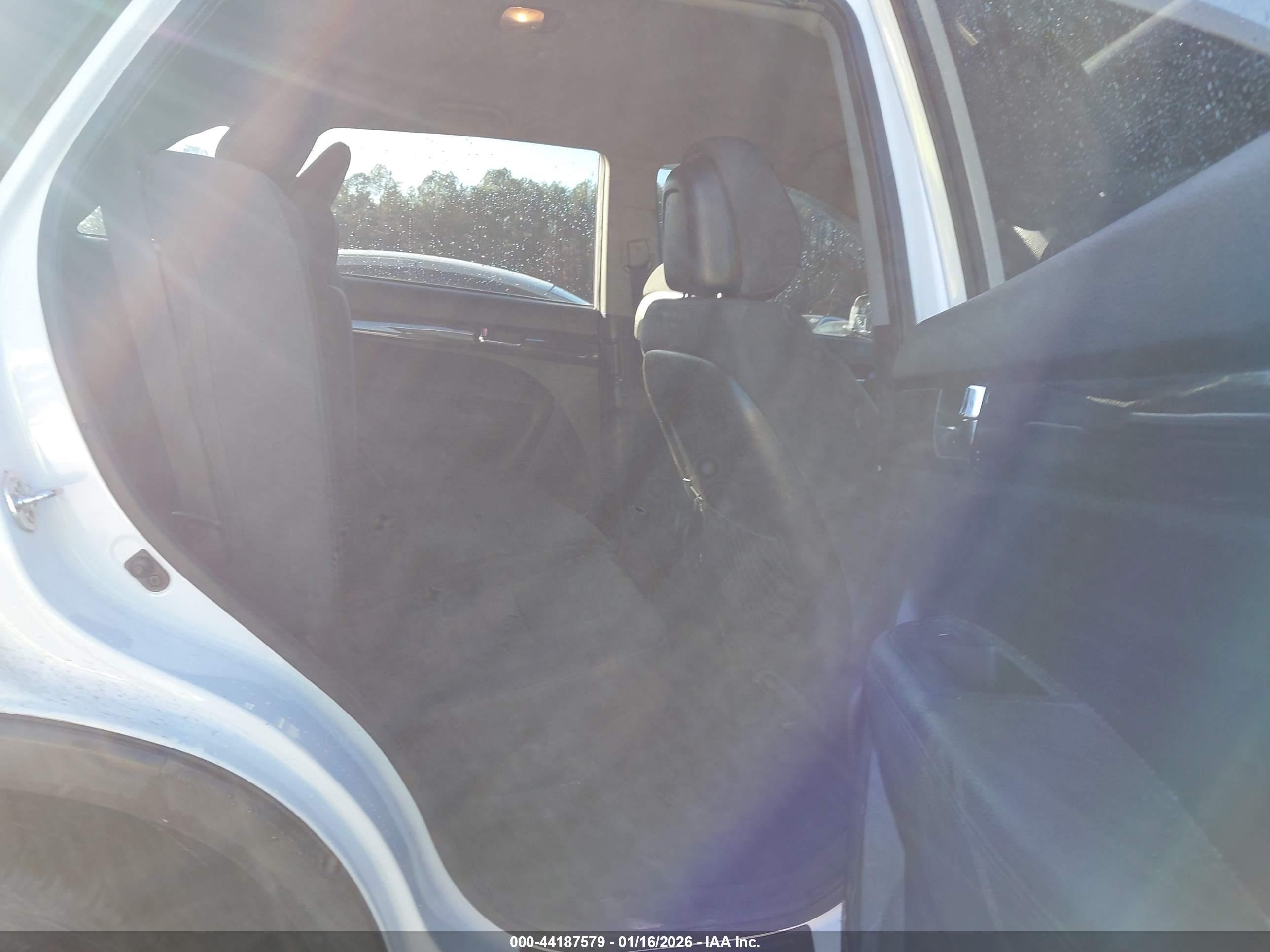 KIA SORENTO image 8