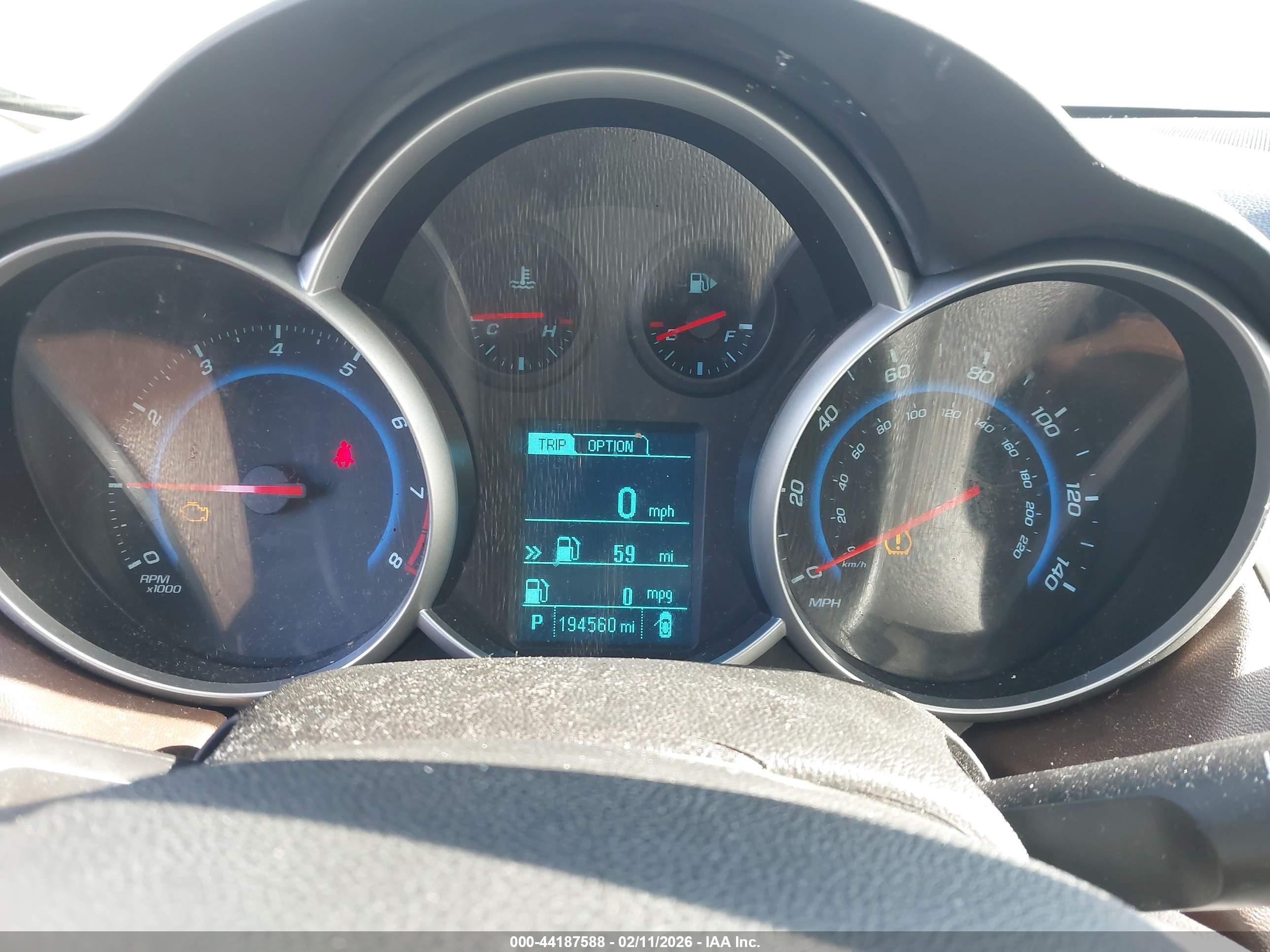 CHEVROLET CRUZE image 7