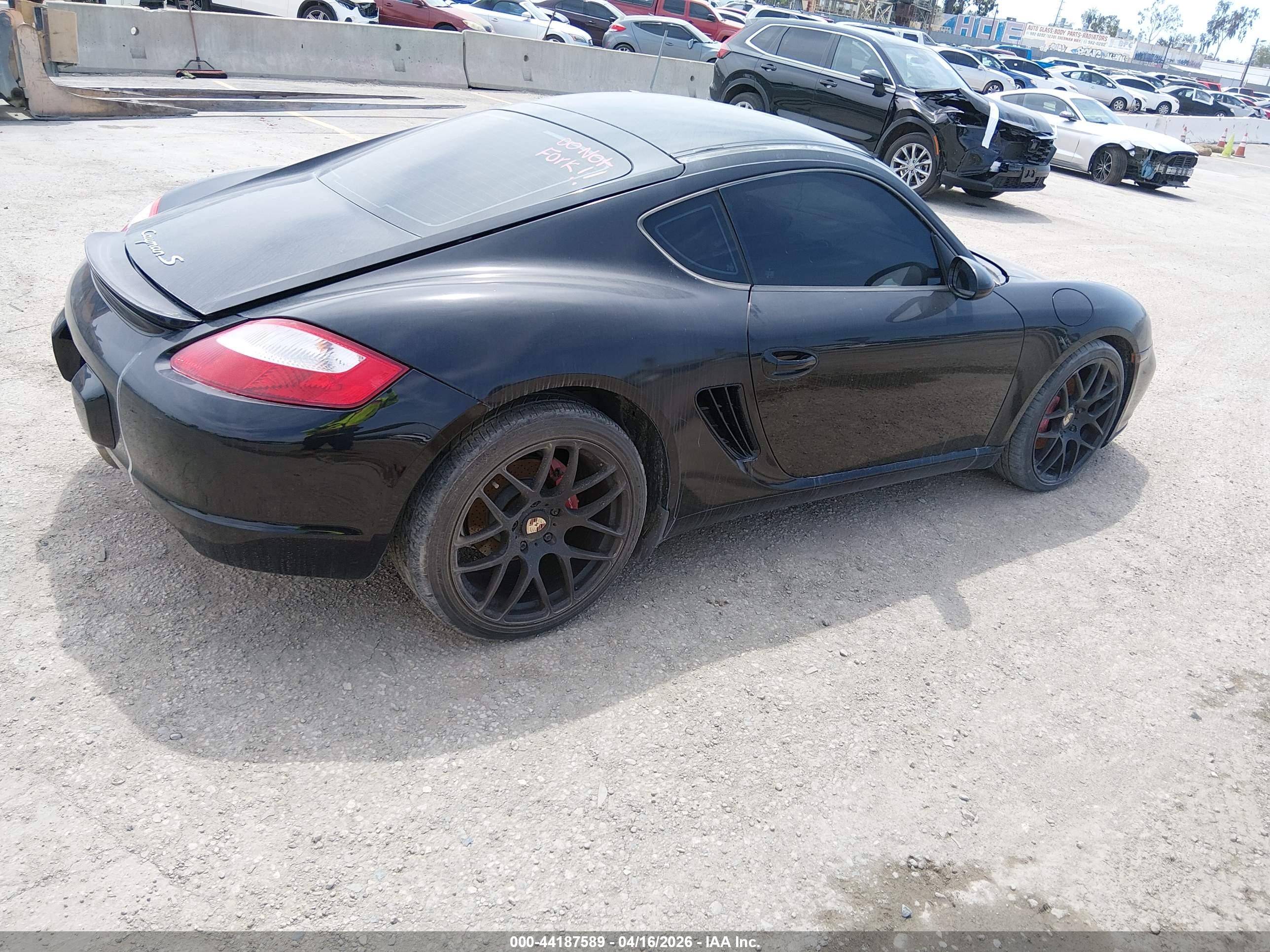 PORSCHE CAYMAN image 4