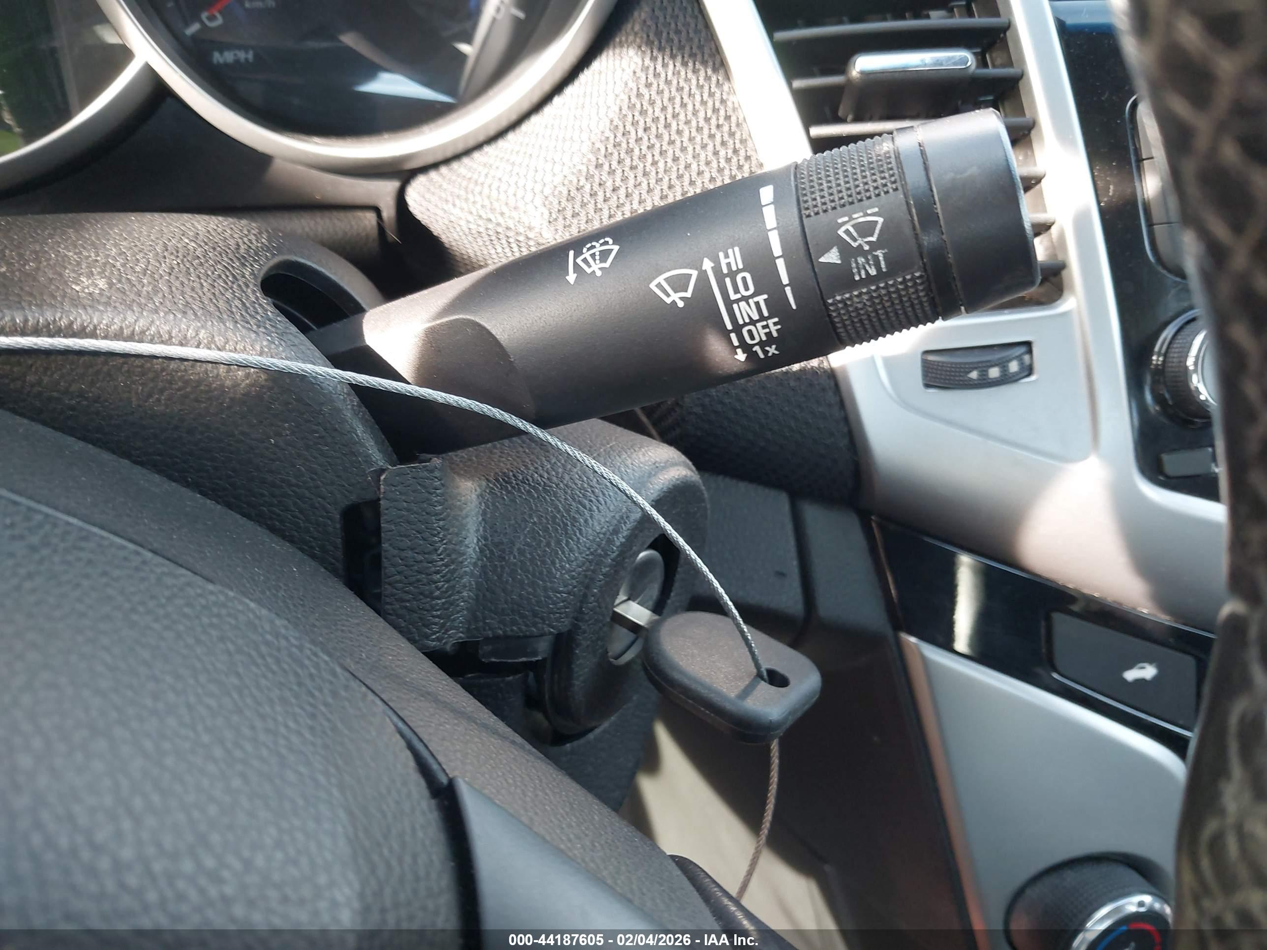 CHEVROLET CRUZE image 11