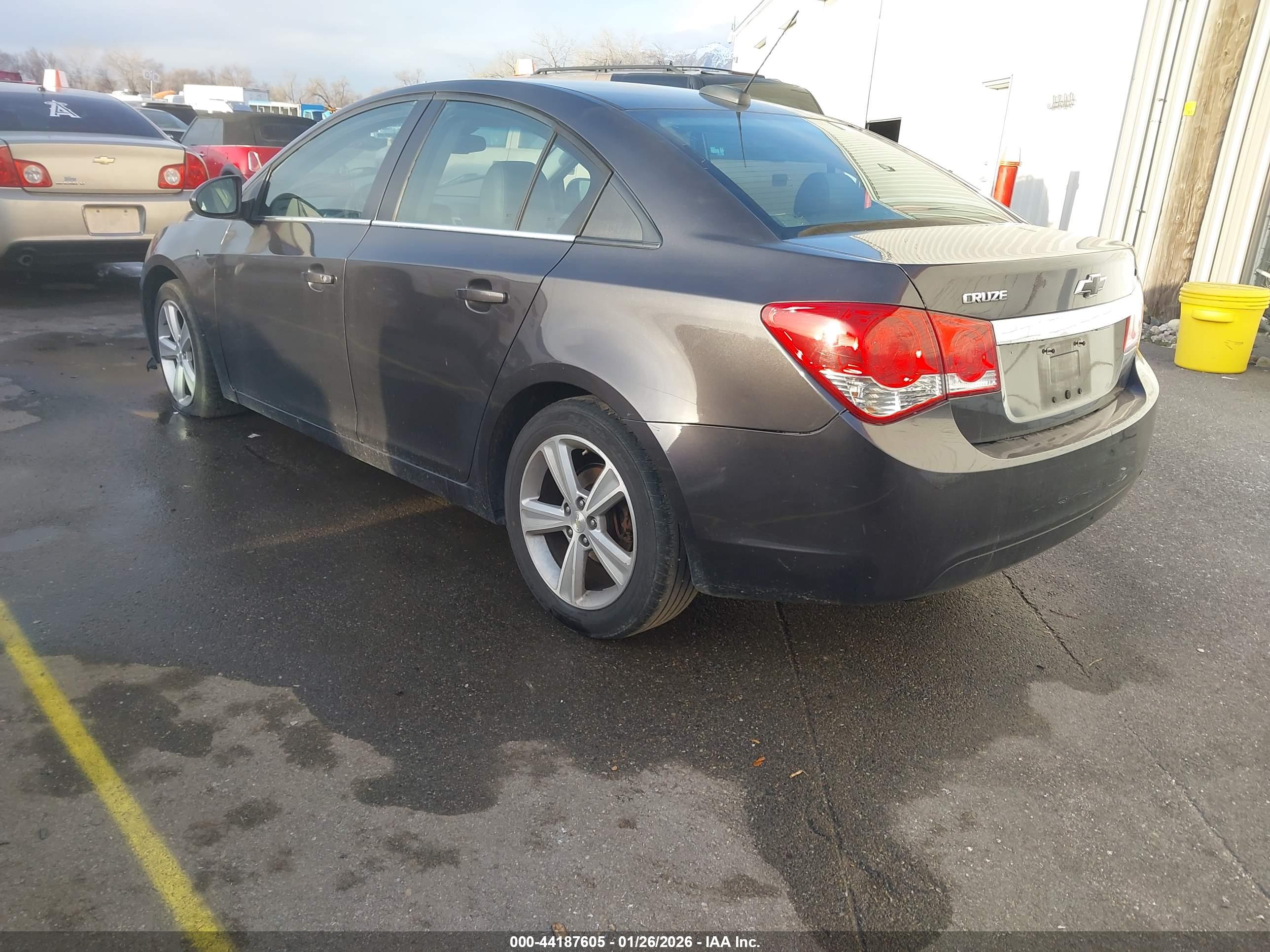 CHEVROLET CRUZE image 3