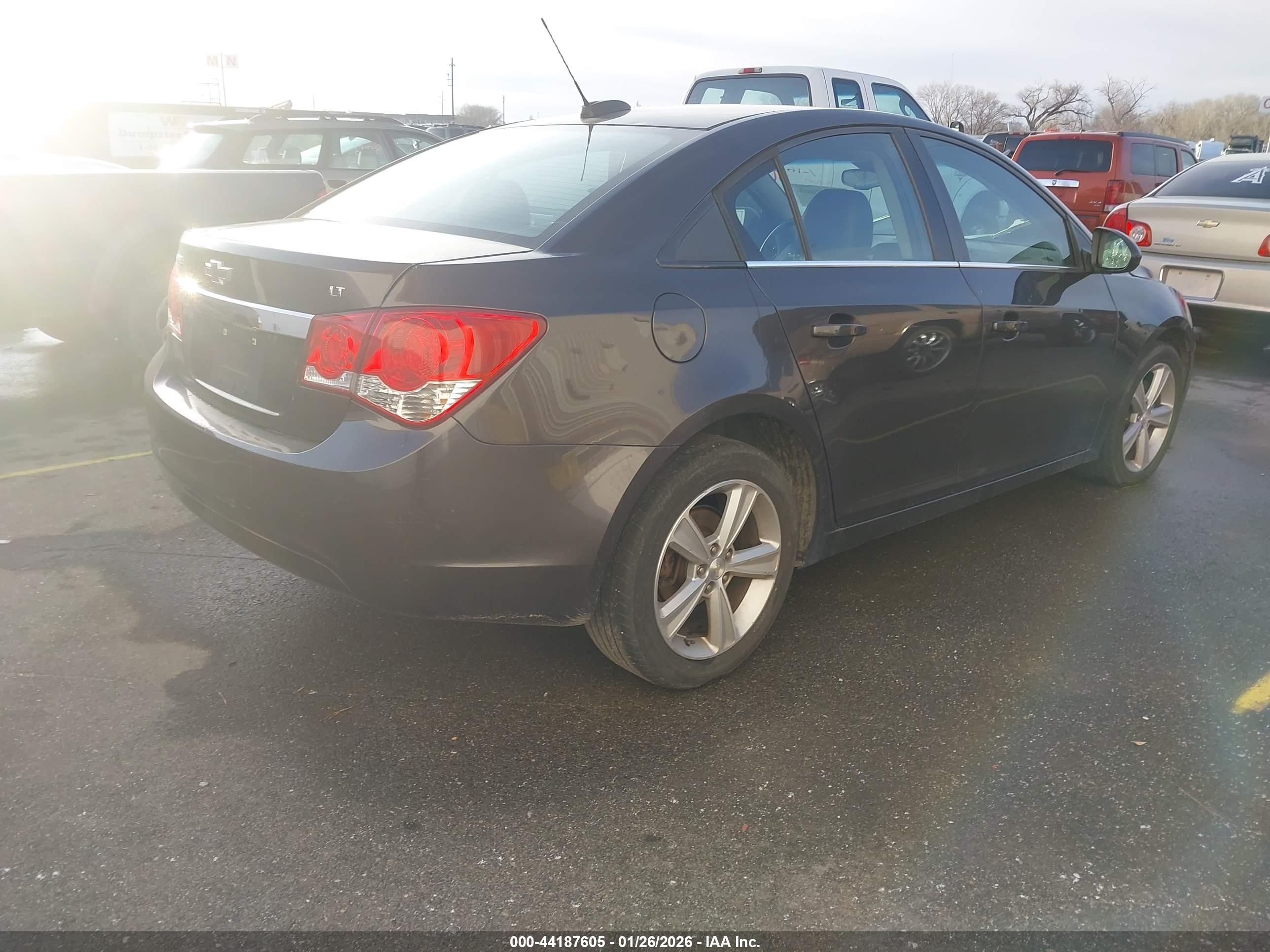 CHEVROLET CRUZE image 4