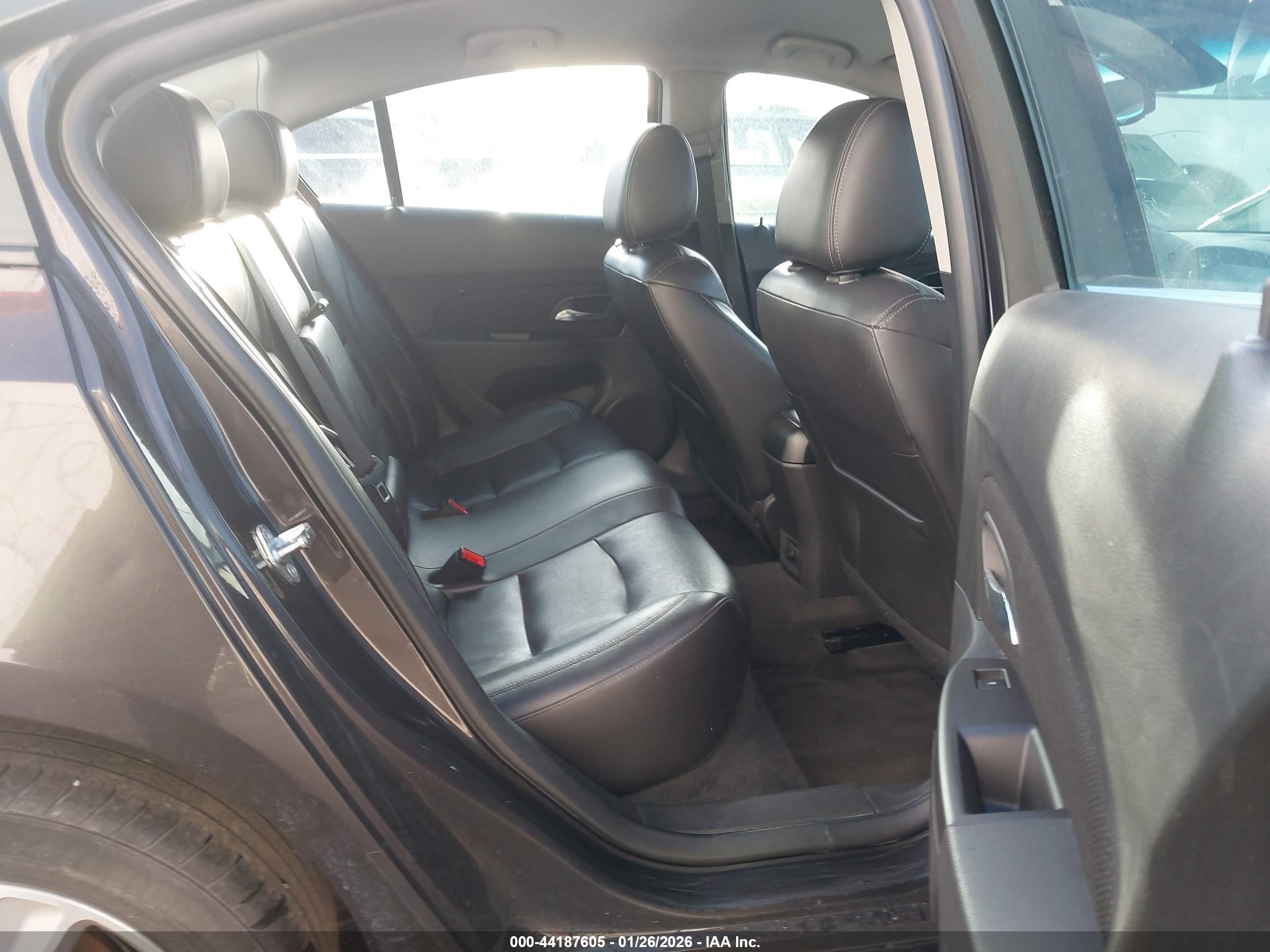 CHEVROLET CRUZE image 8