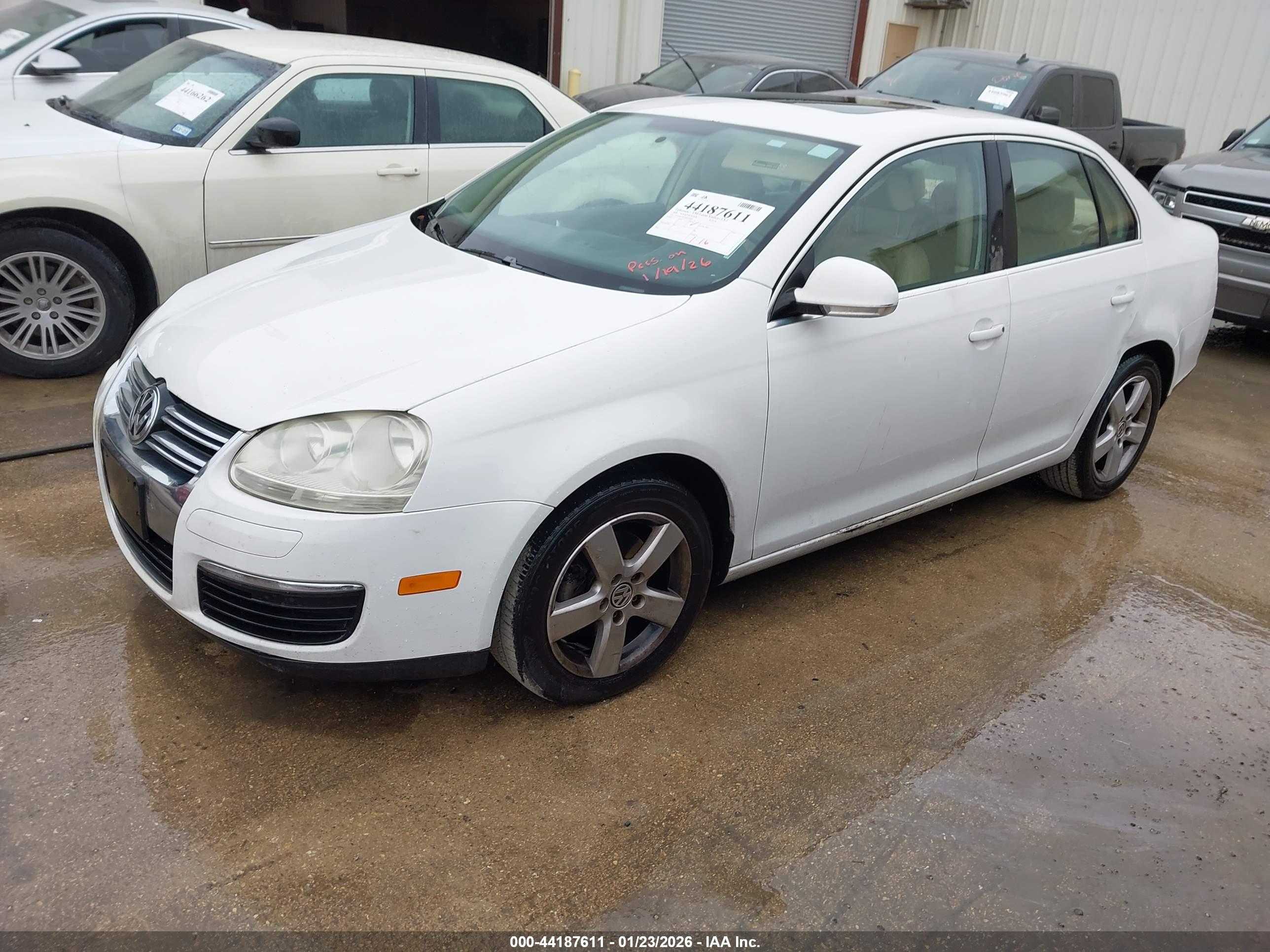 VOLKSWAGEN JETTA image 2