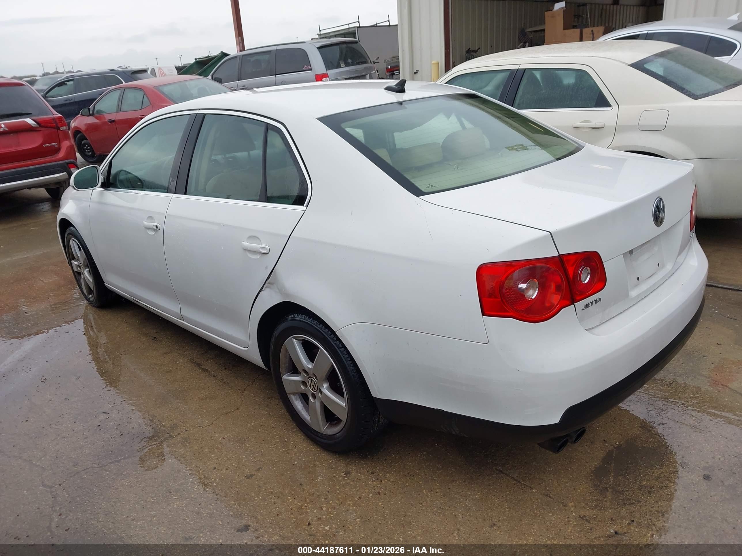 VOLKSWAGEN JETTA image 3