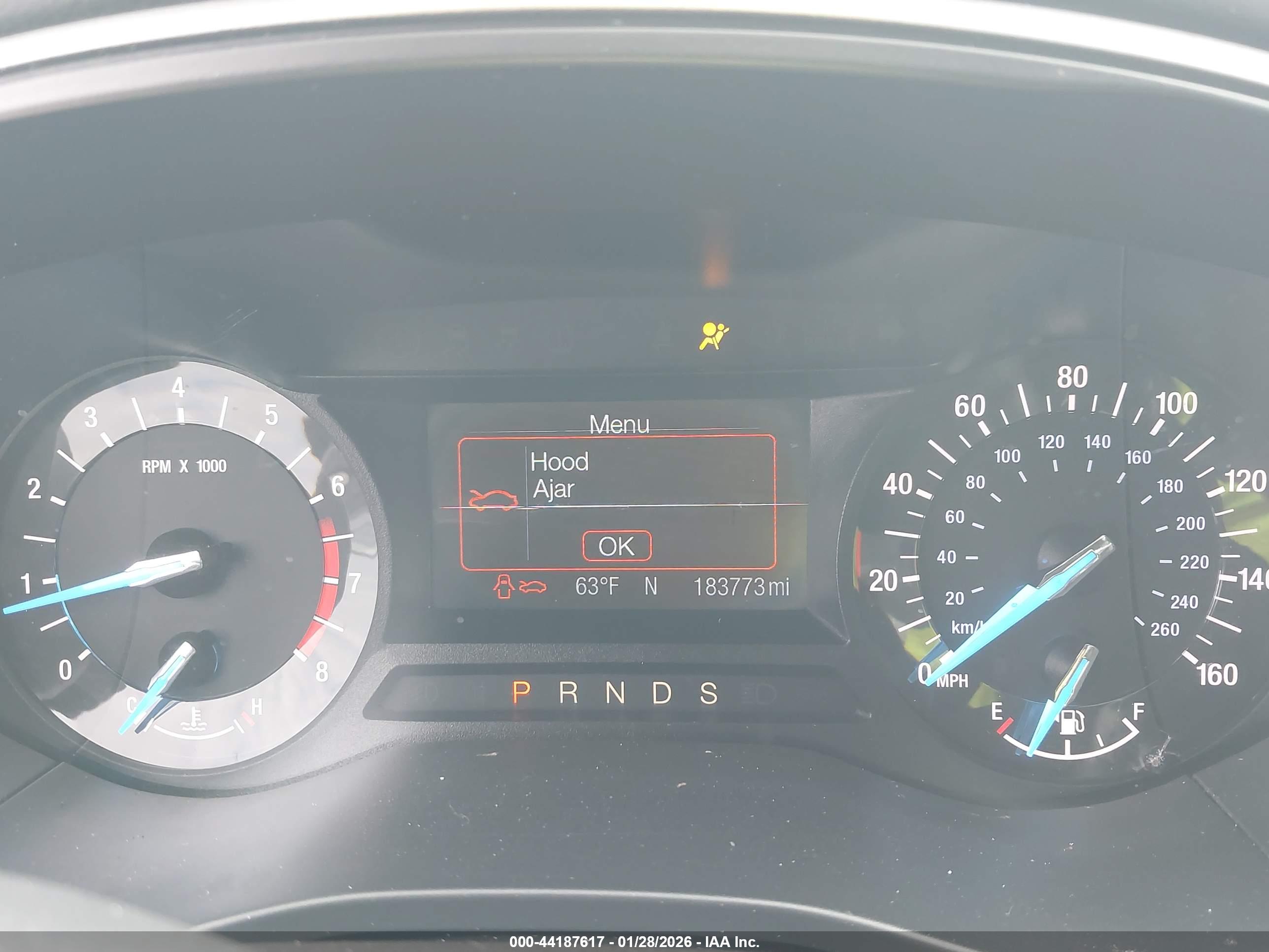 FORD FUSION image 7