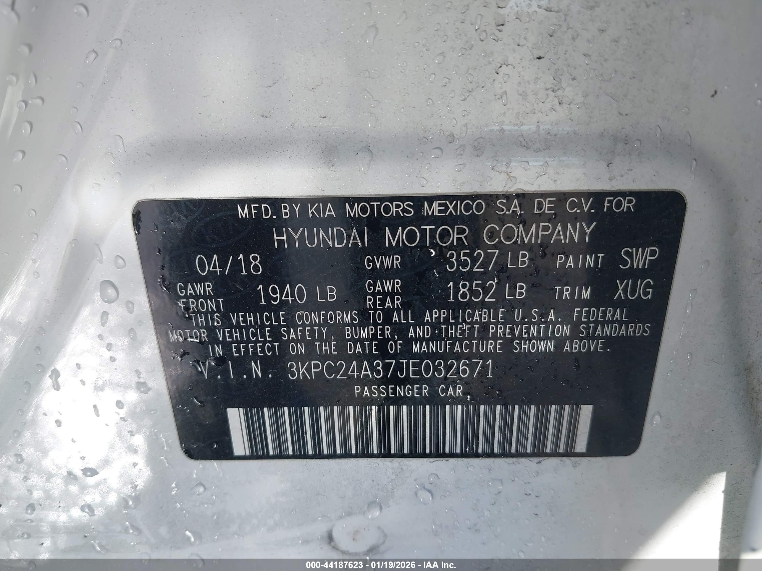 HYUNDAI ACCENT image 9