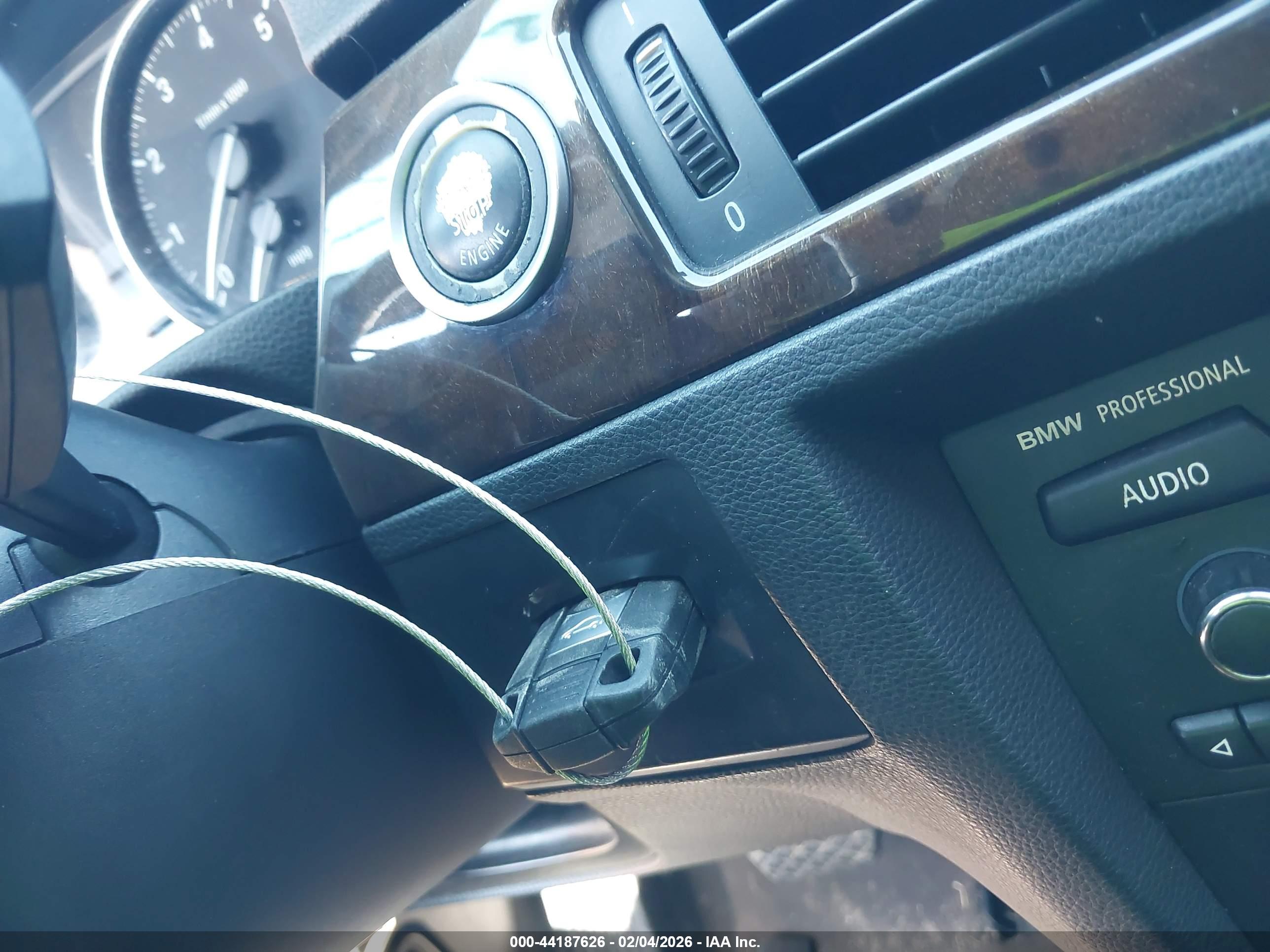 BMW 328I image 11