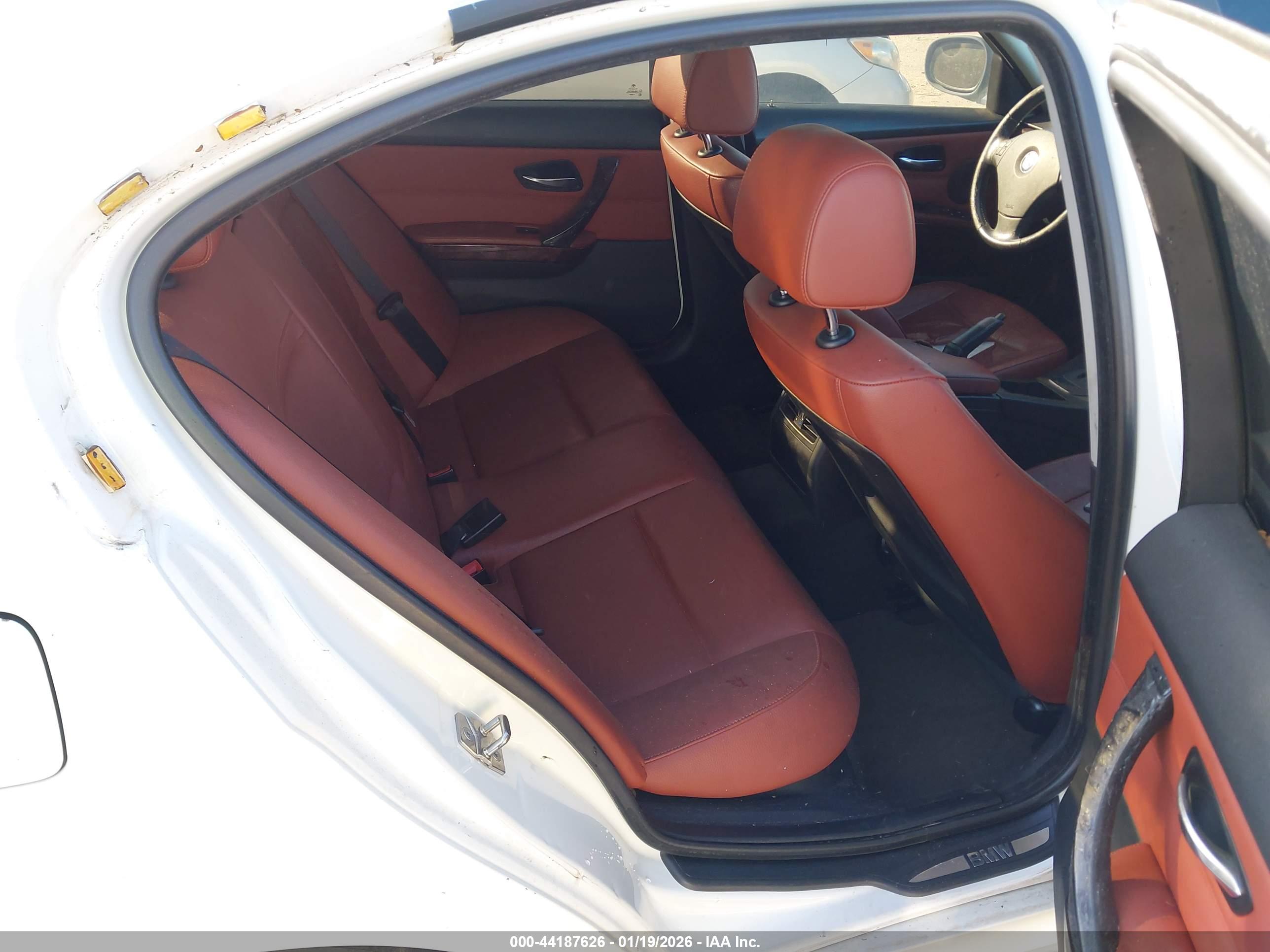 BMW 328I image 8