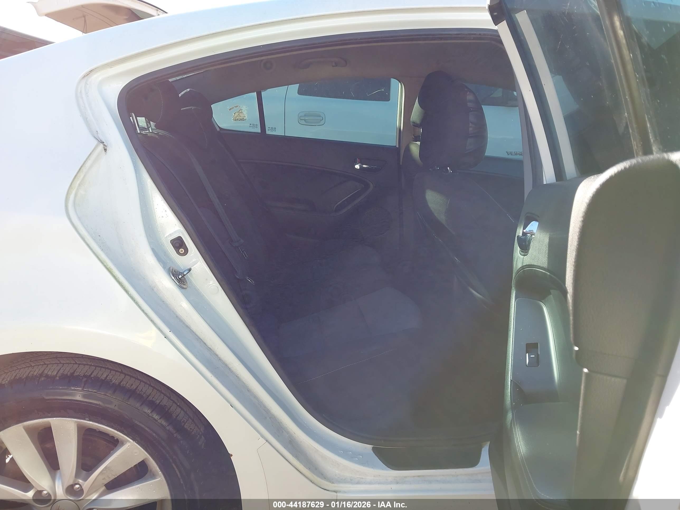 KIA FORTE image 8