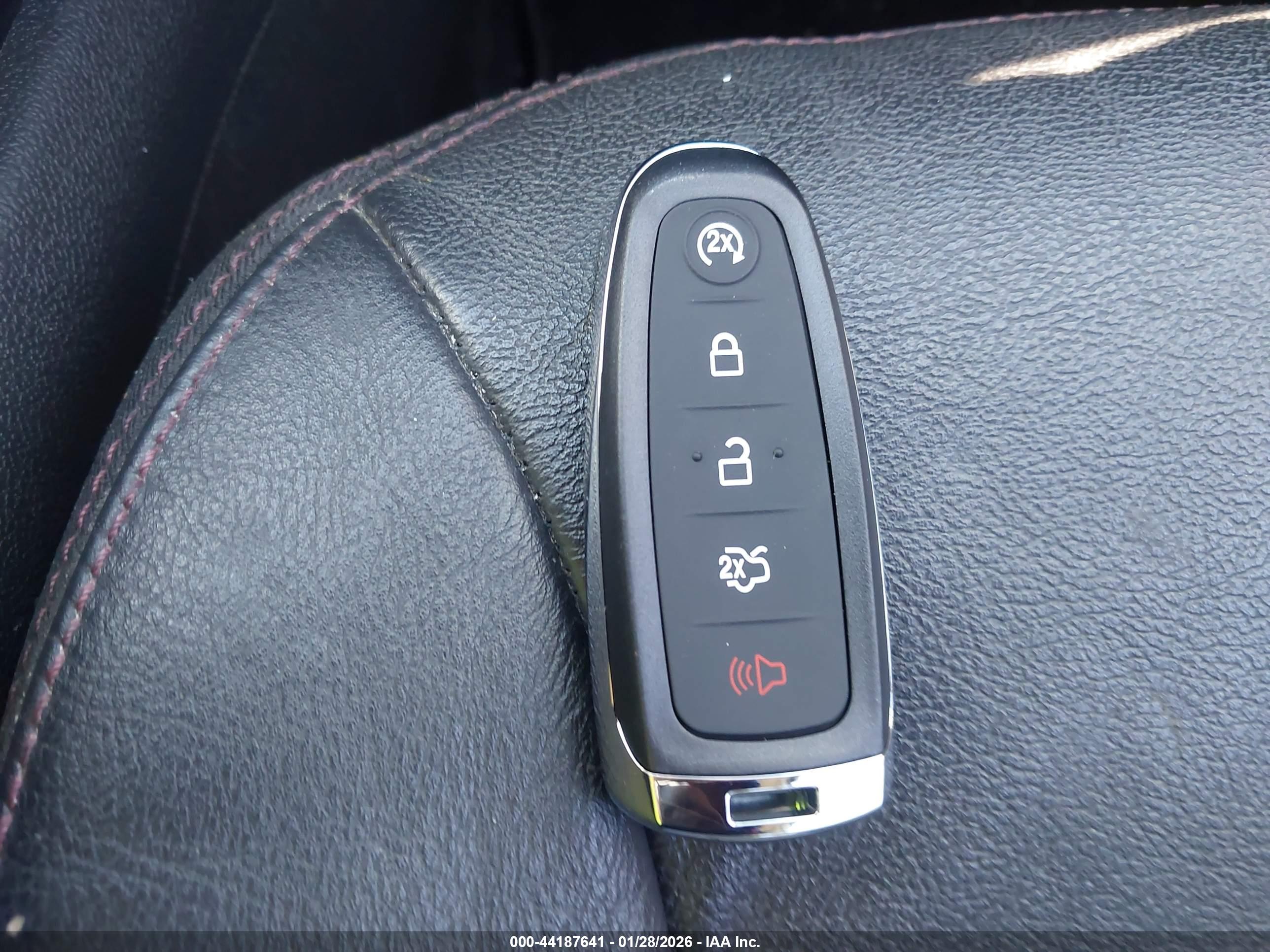 FORD EDGE image 11
