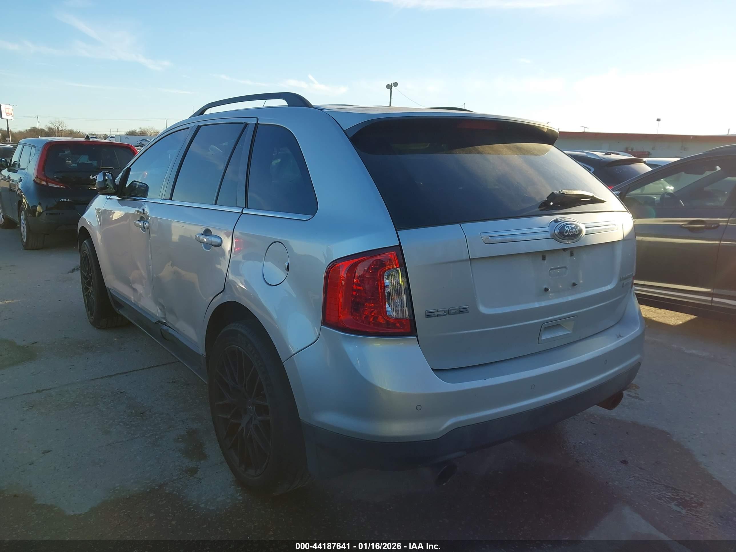 FORD EDGE image 3