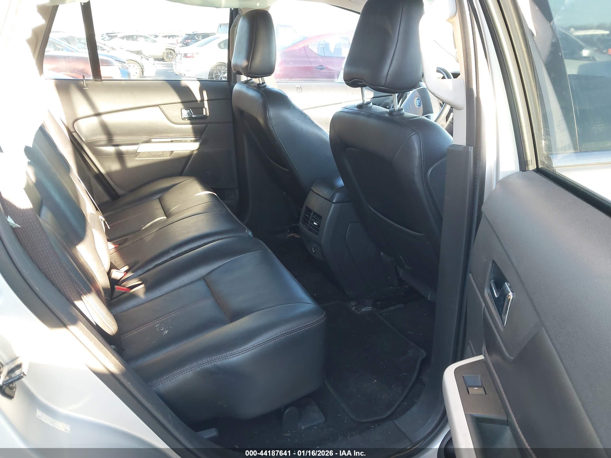 FORD EDGE image 8