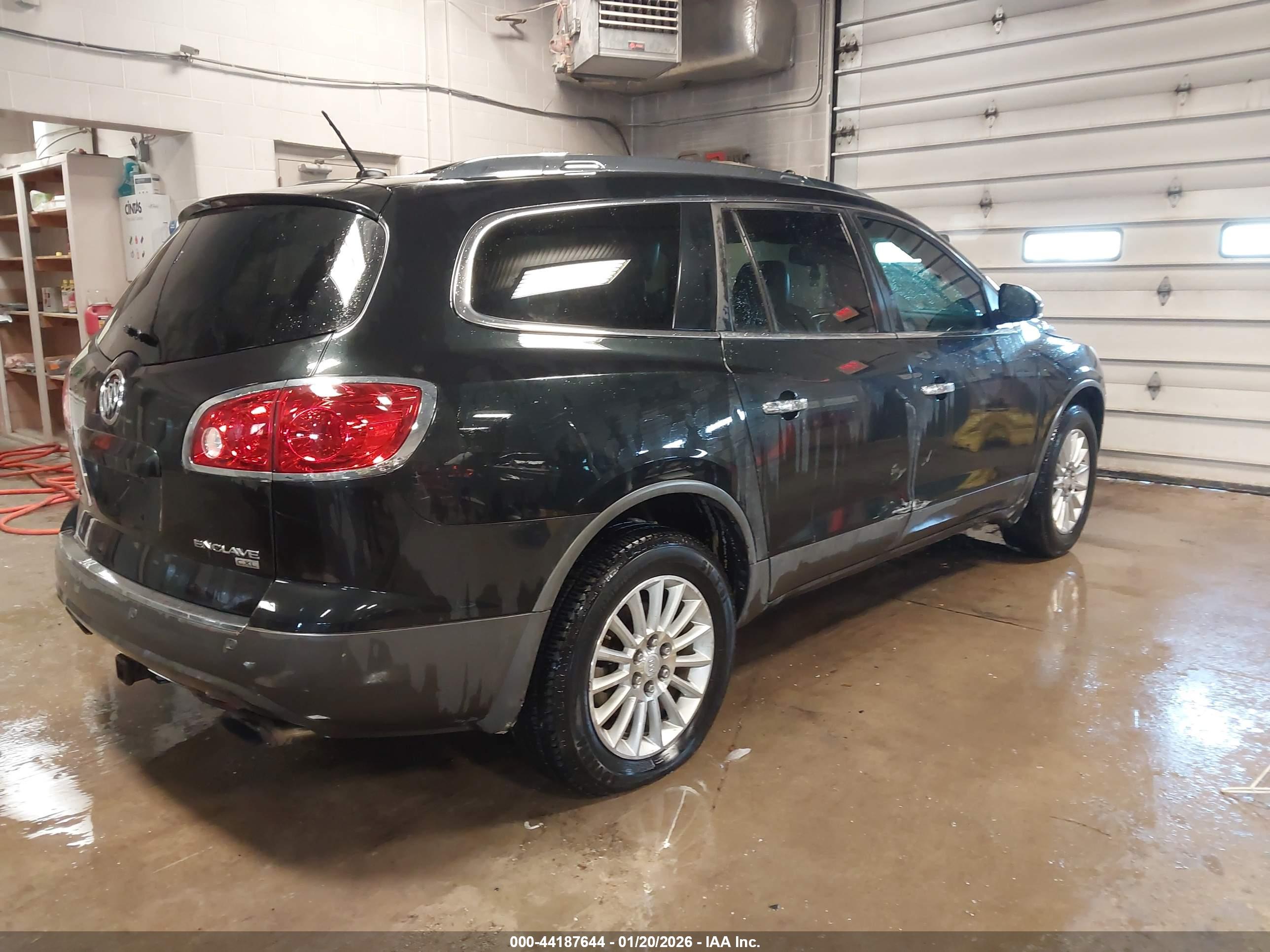 BUICK ENCLAVE image 4
