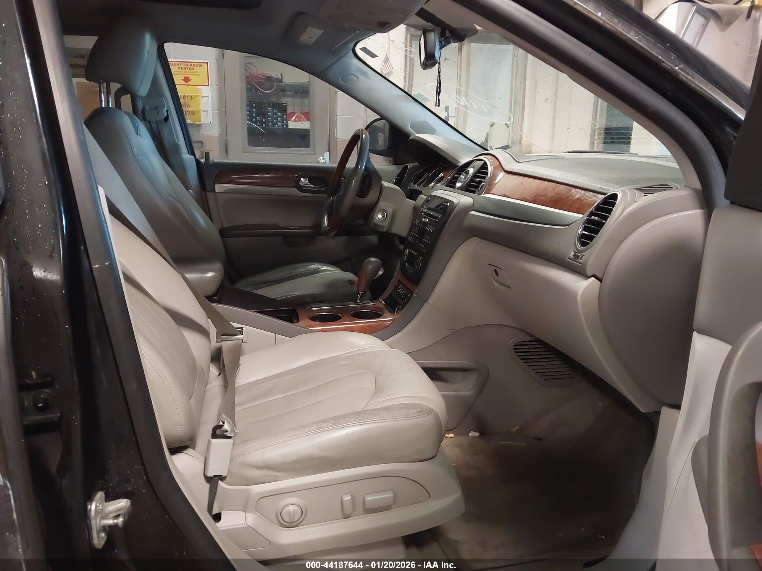 BUICK ENCLAVE image 5