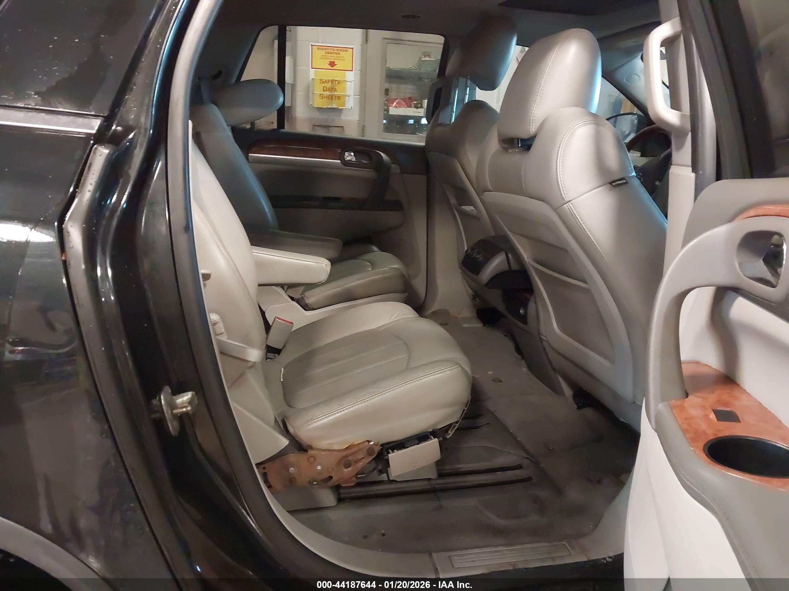 BUICK ENCLAVE image 8