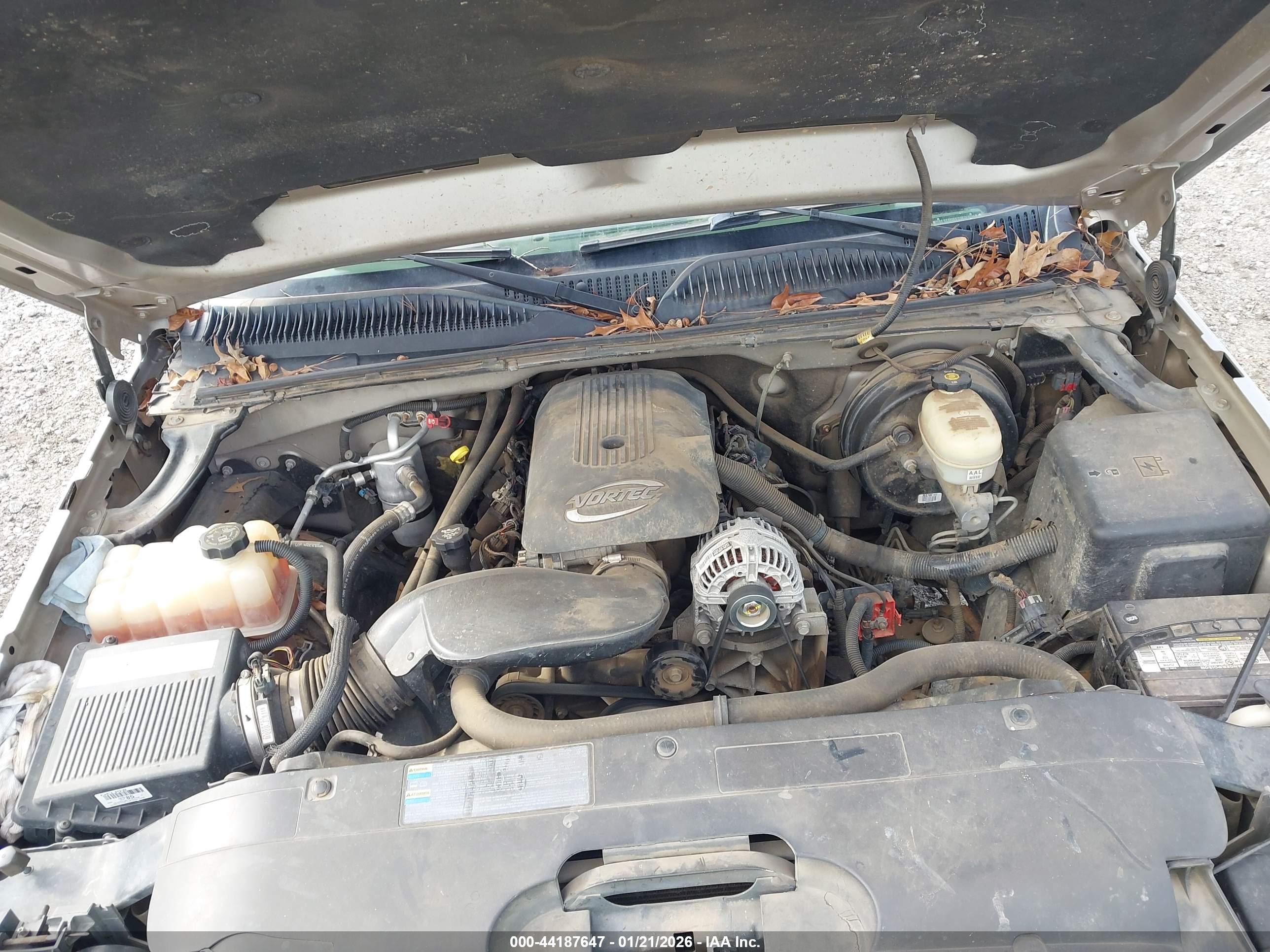 CHEVROLET SILVERADO image 10