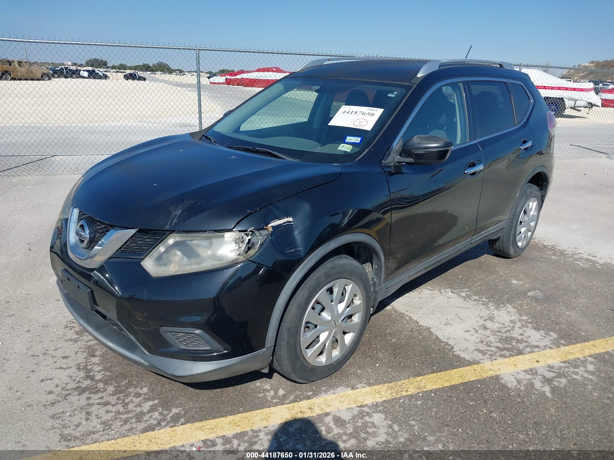 NISSAN ROGUE image 2