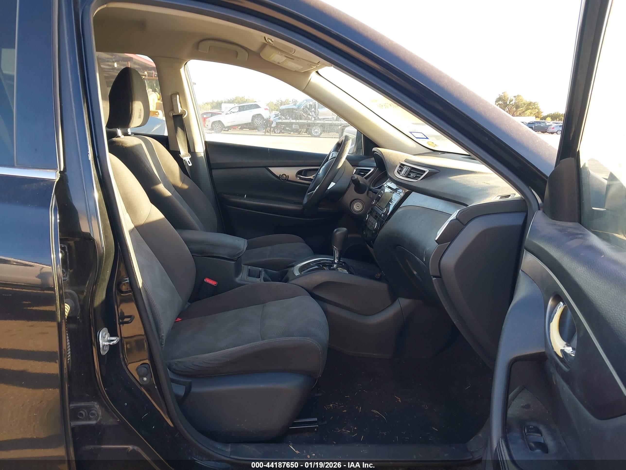 NISSAN ROGUE image 5