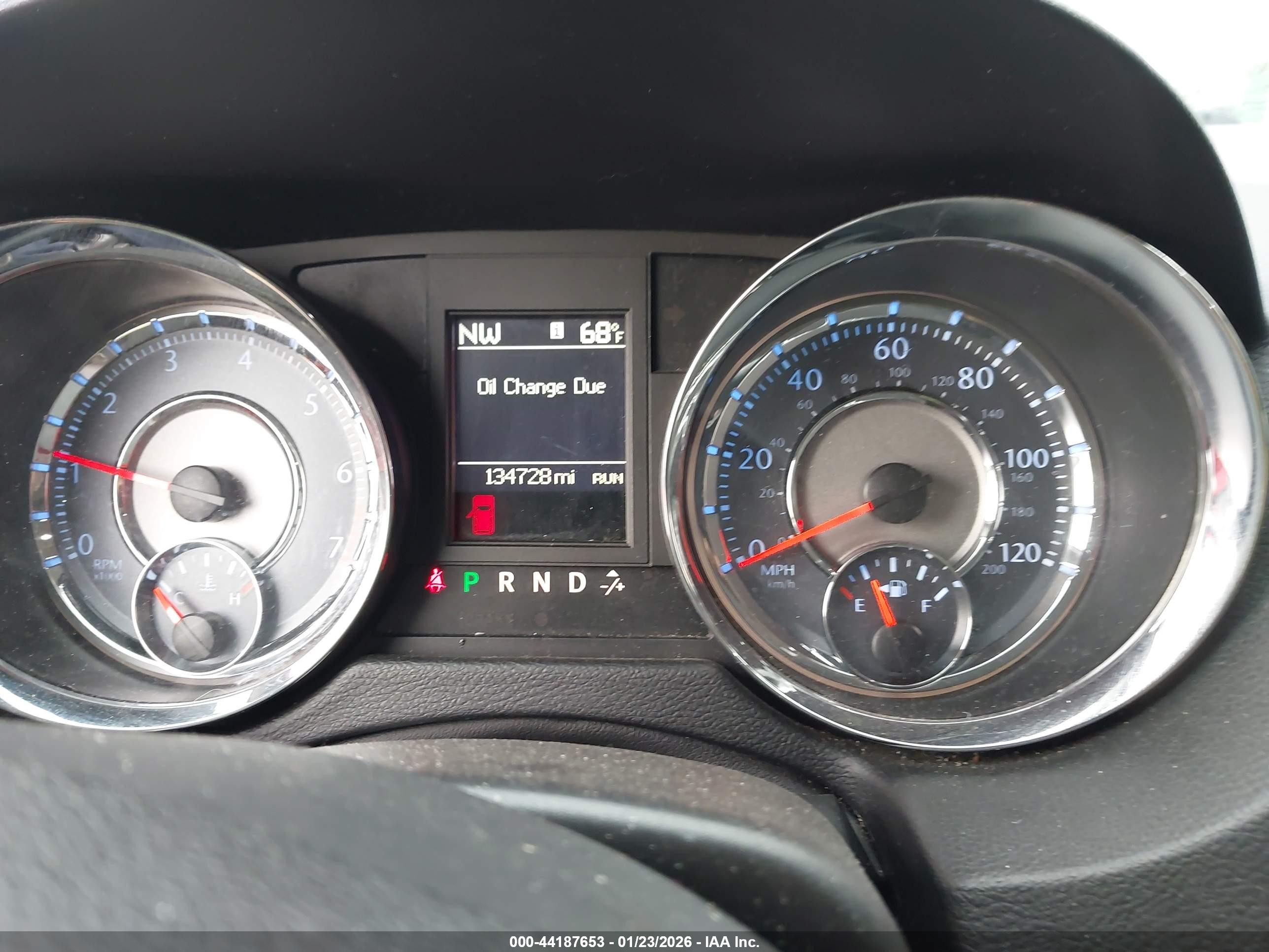 CHRYSLER TOWN image 7