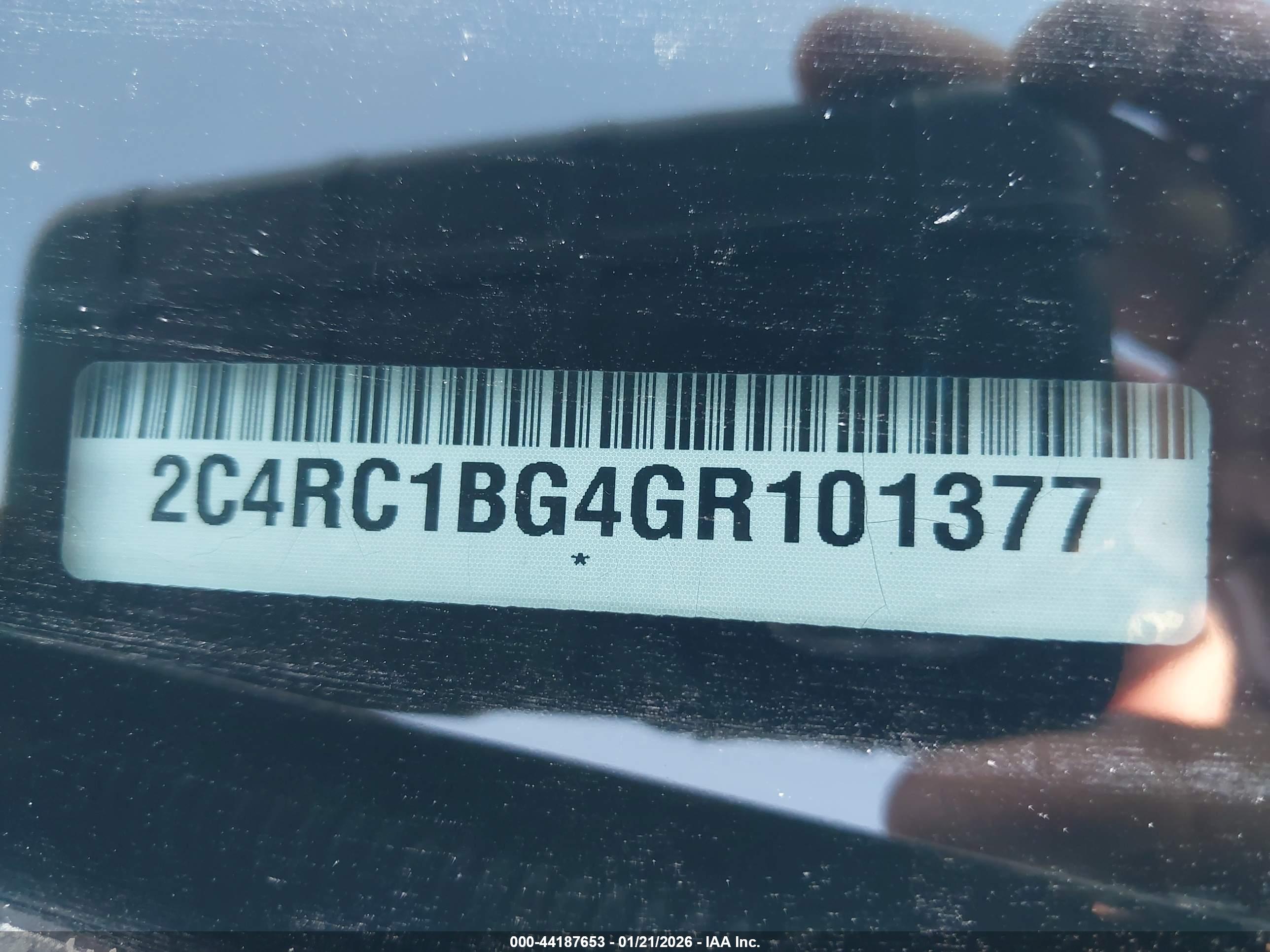 CHRYSLER TOWN image 9