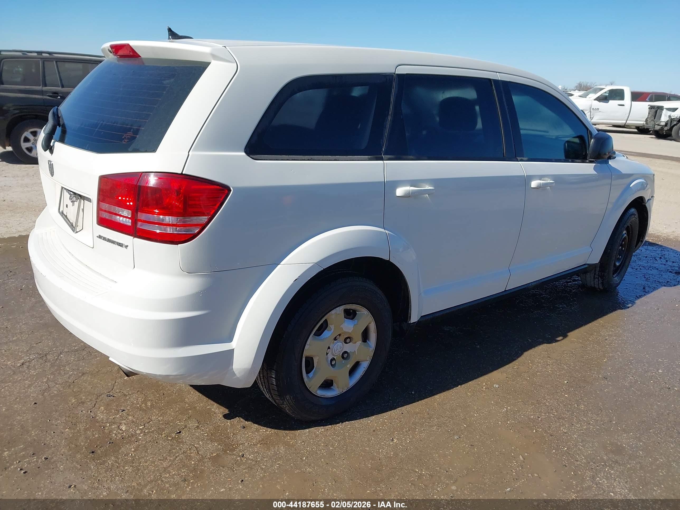 DODGE JOURNEY image 4