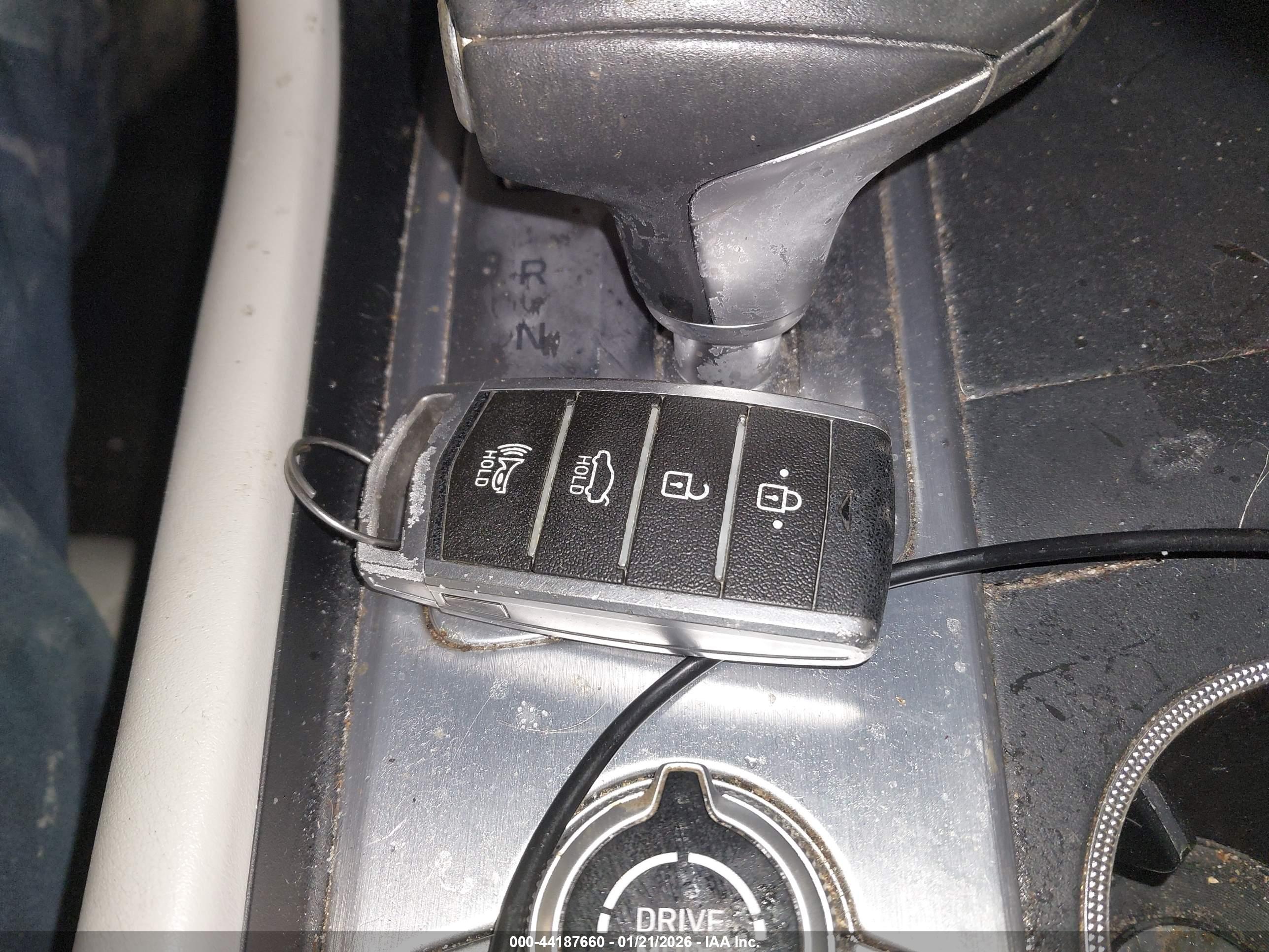 GENESIS G70 image 11