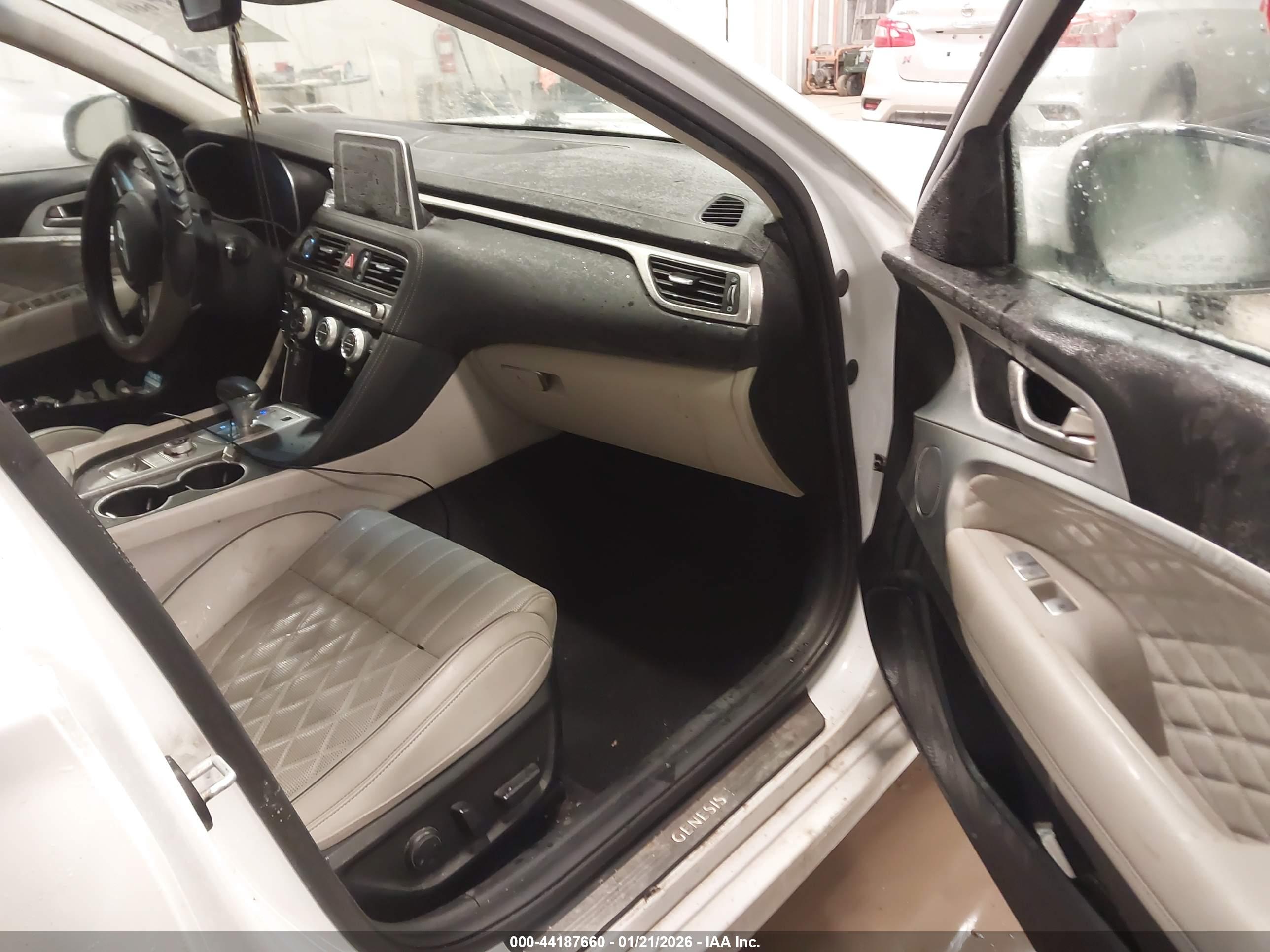 GENESIS G70 image 5