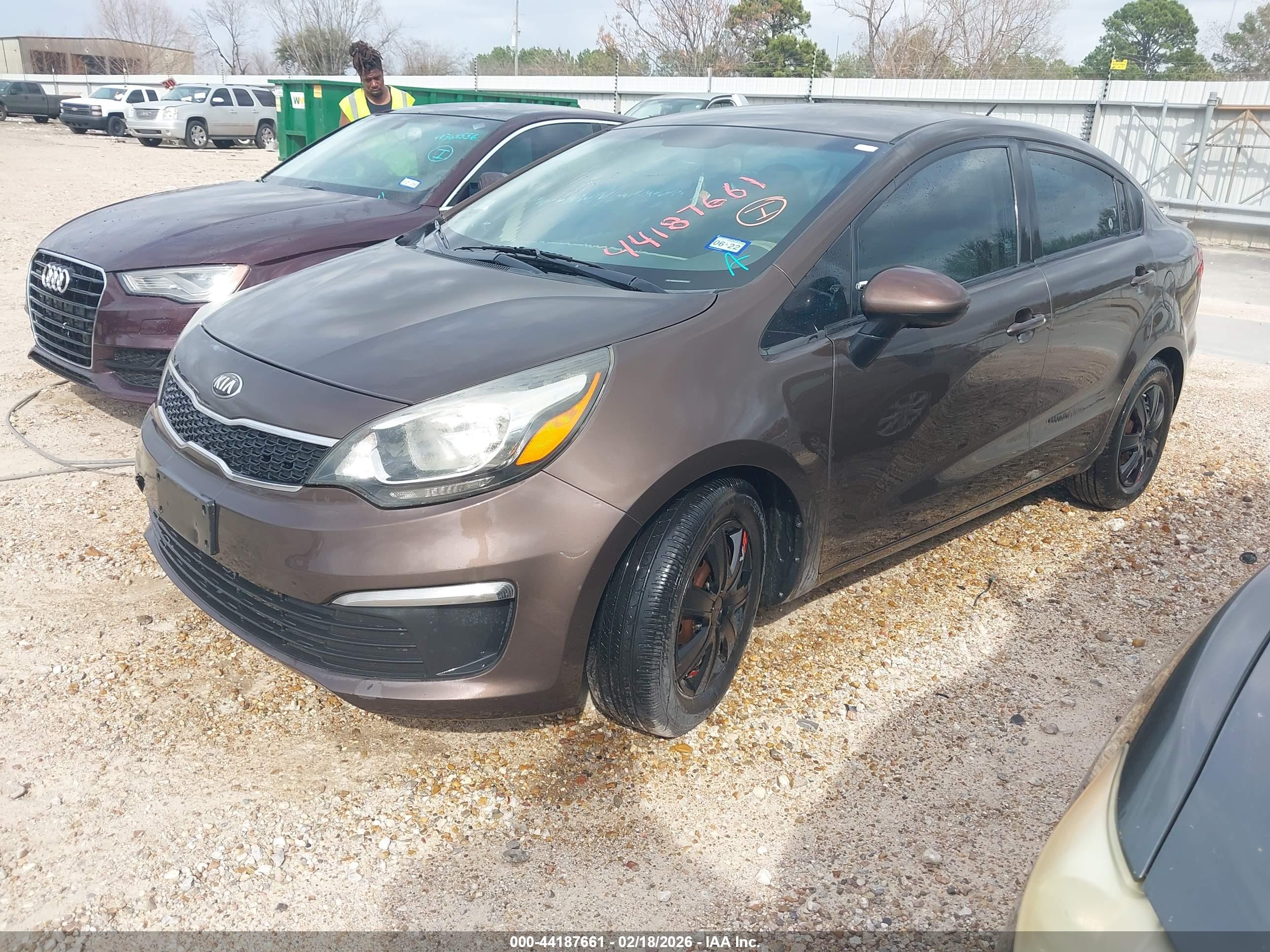 KIA RIO image 2