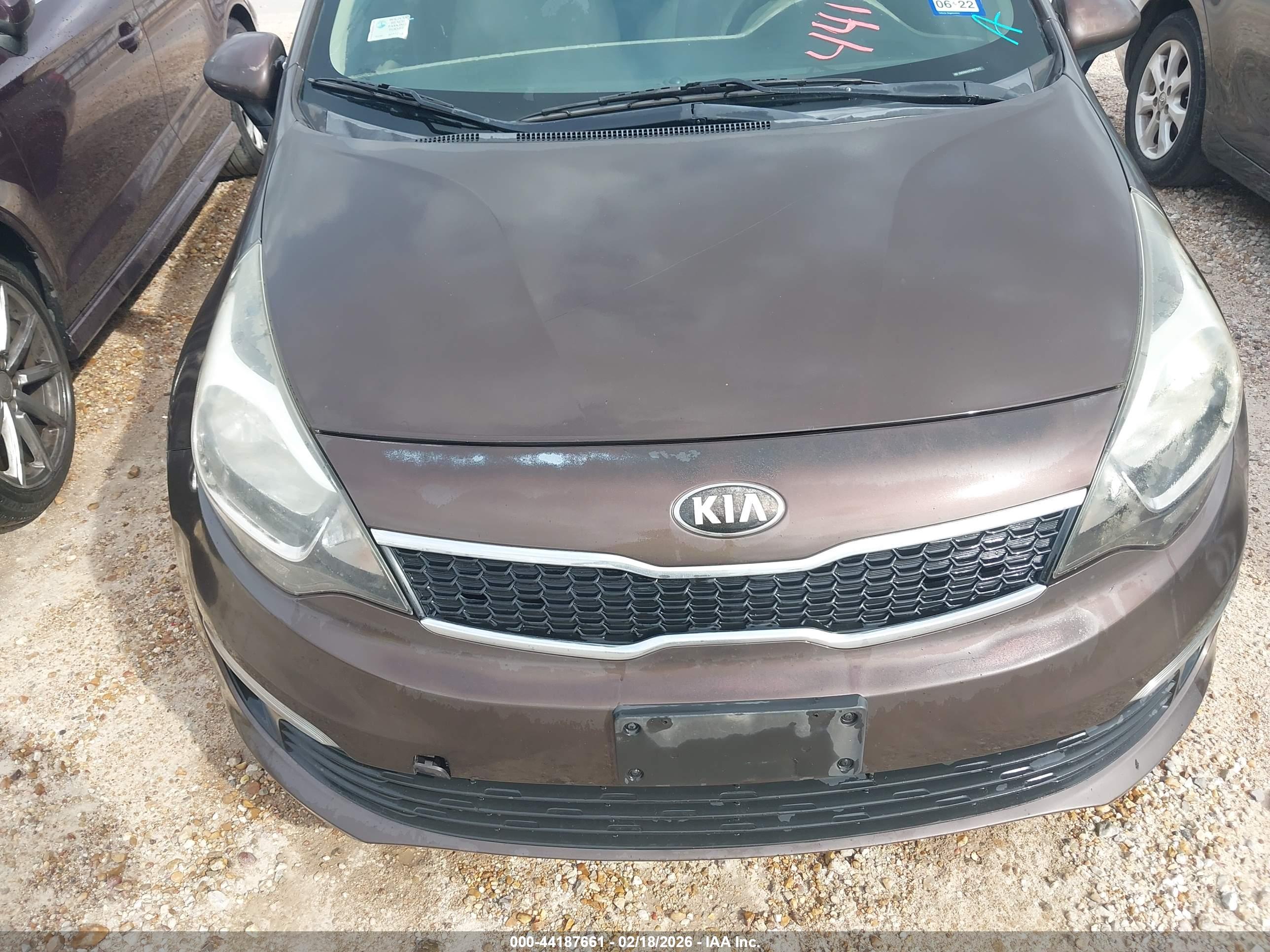 KIA RIO image 6