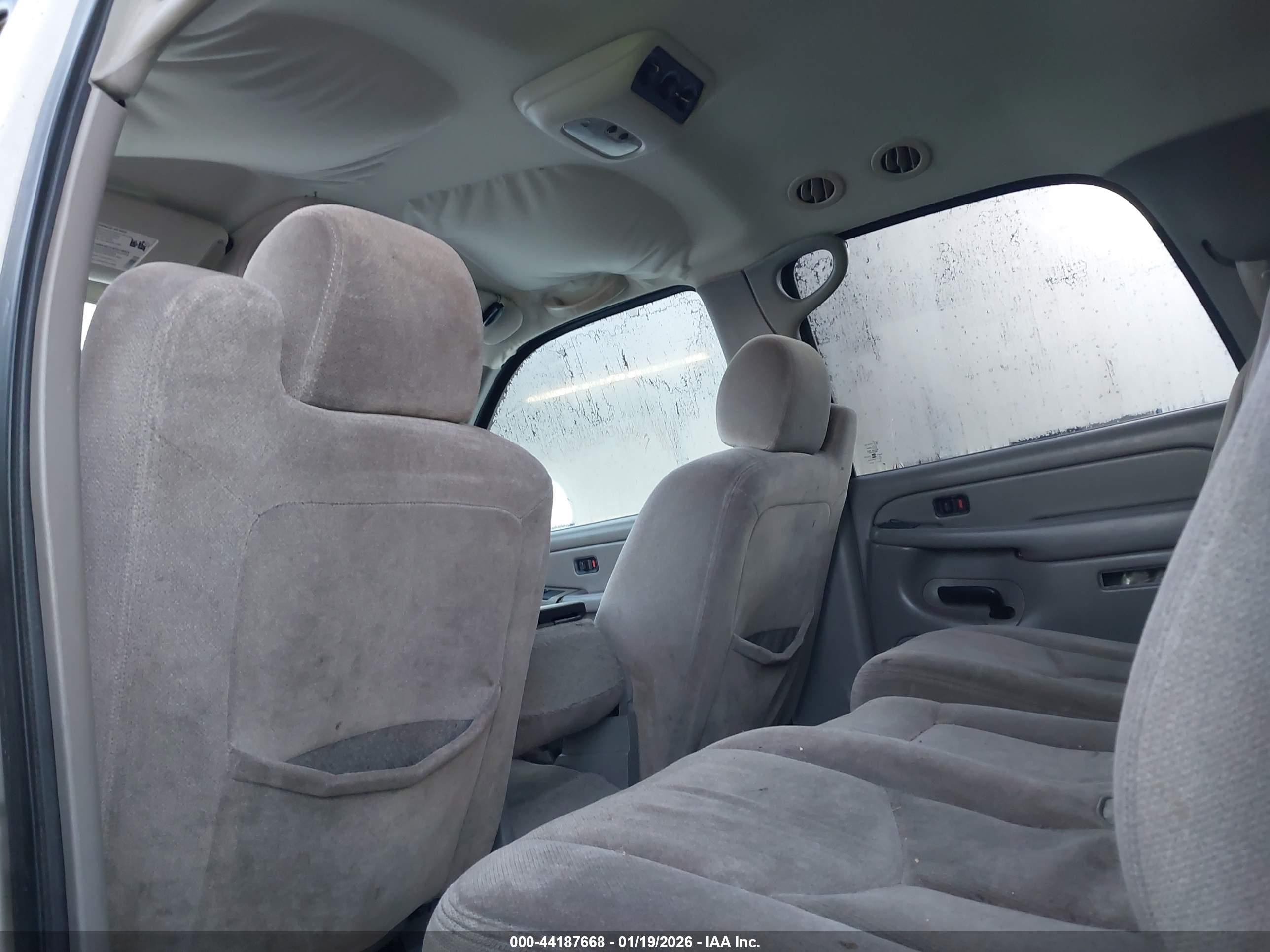 GMC YUKON image 8