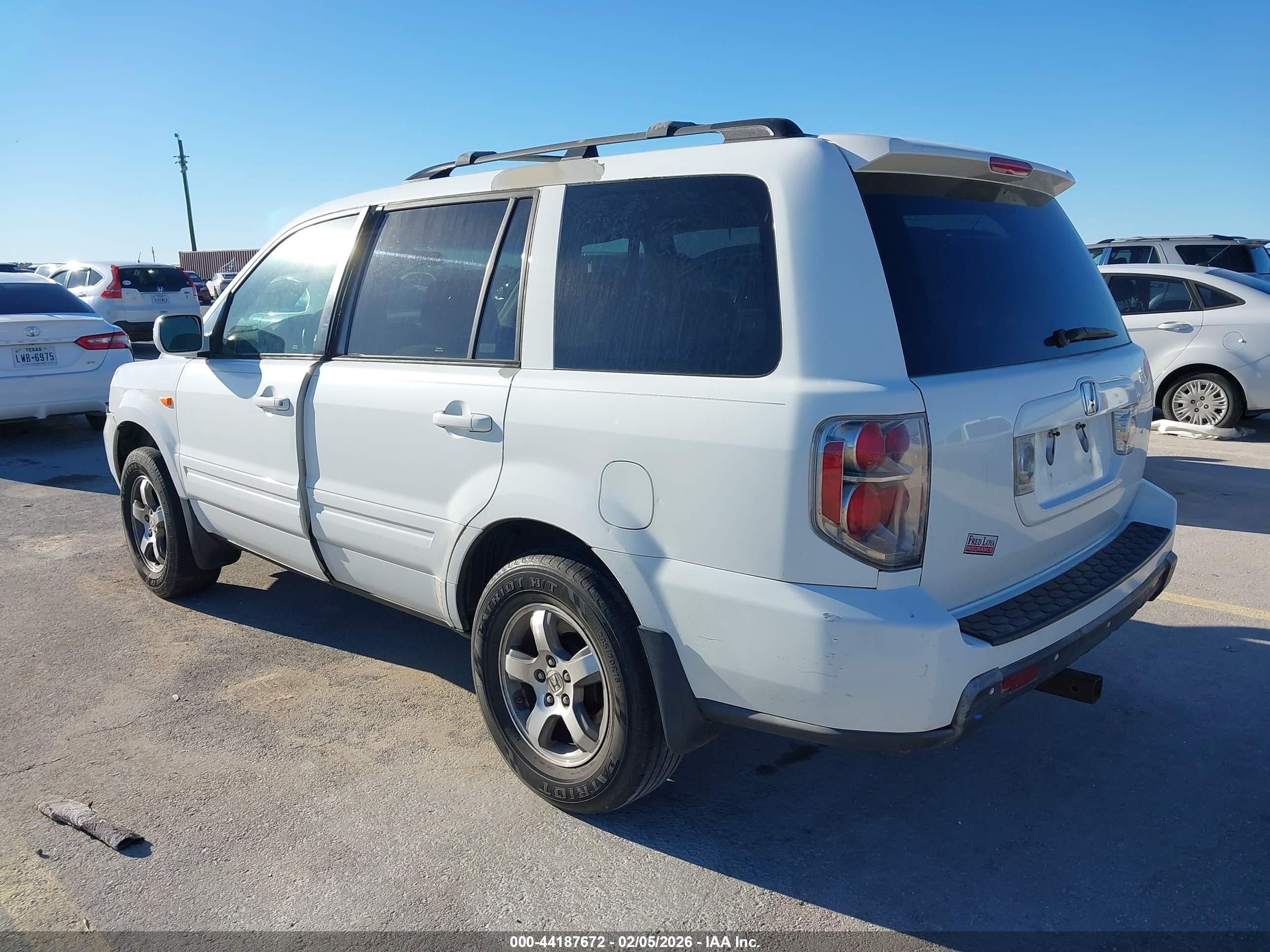 HONDA PILOT image 3