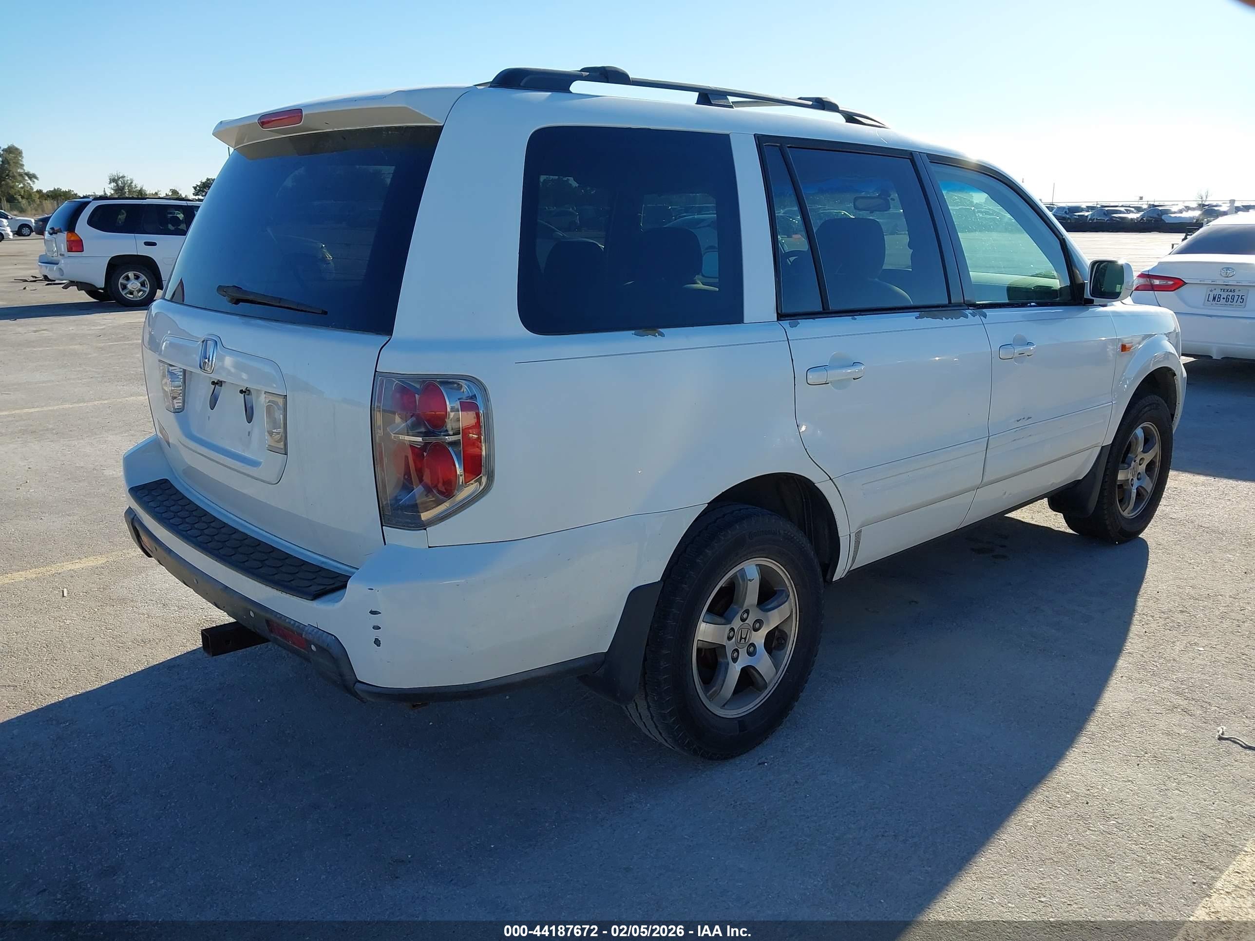 HONDA PILOT image 4